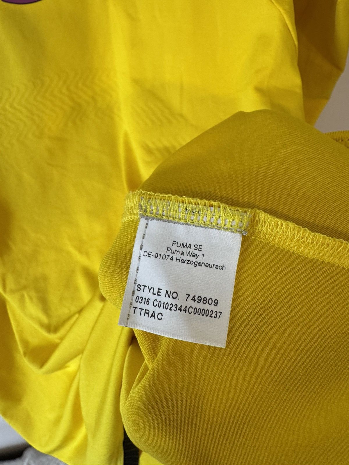 Puma Sahin #8 Borussia Dortmund 2016-2017 Match Worn Jersey CL Size US L / EU 52-54 / 3 - 23 Thumbnail