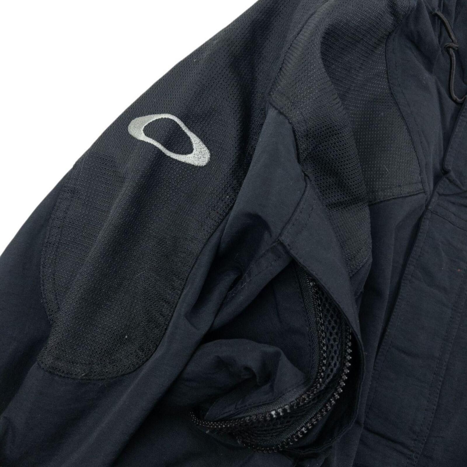 Oakley Vintage 90s Oakley Zip Up Jacket Size L Size US L / EU 52-54 / 3 - 6 Thumbnail