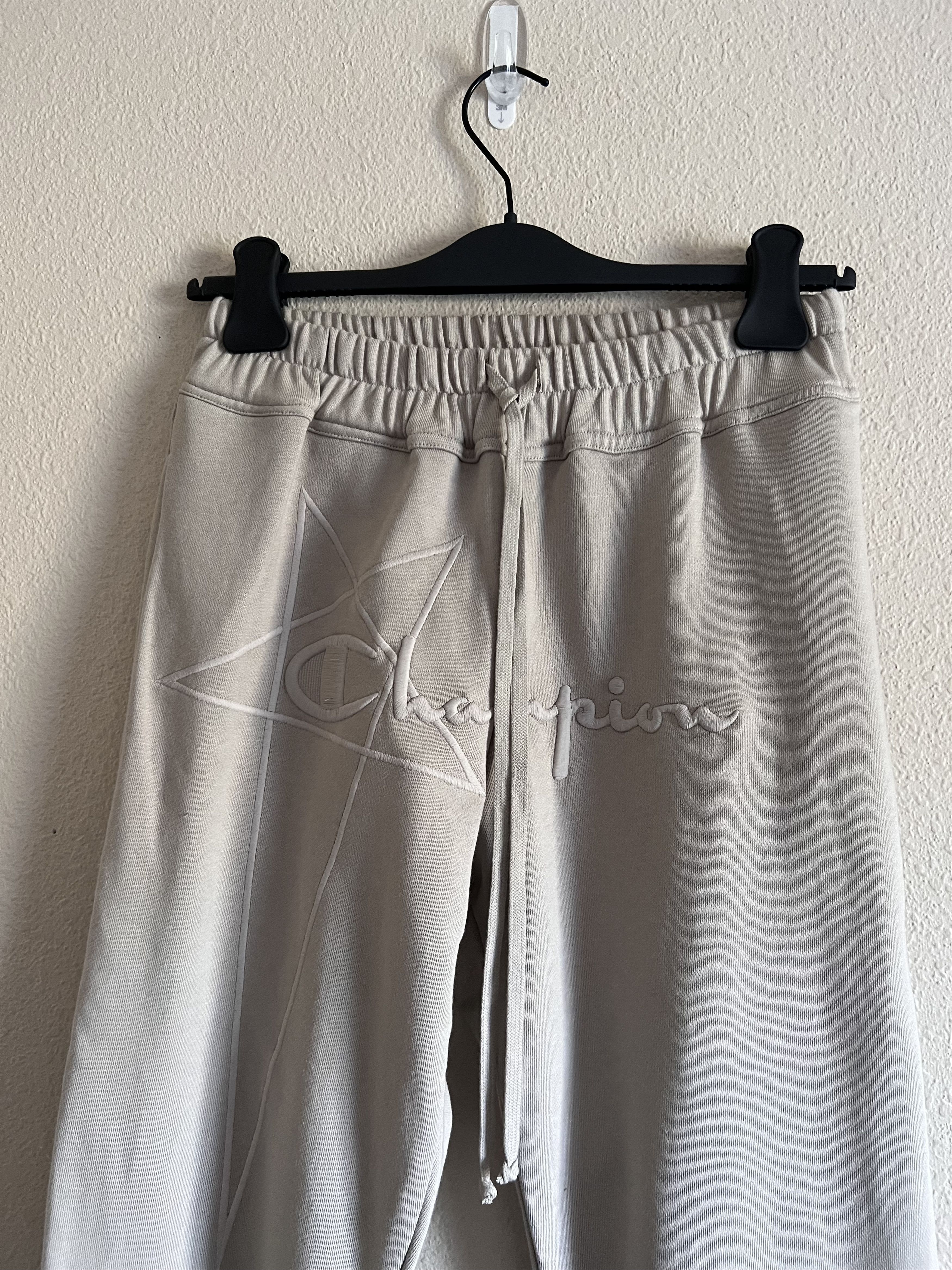 Champion × Rick Owens Rick Owens Champion Embroidered Logo Jogger Sweatpants Size US 29 - 1 Thumbnail