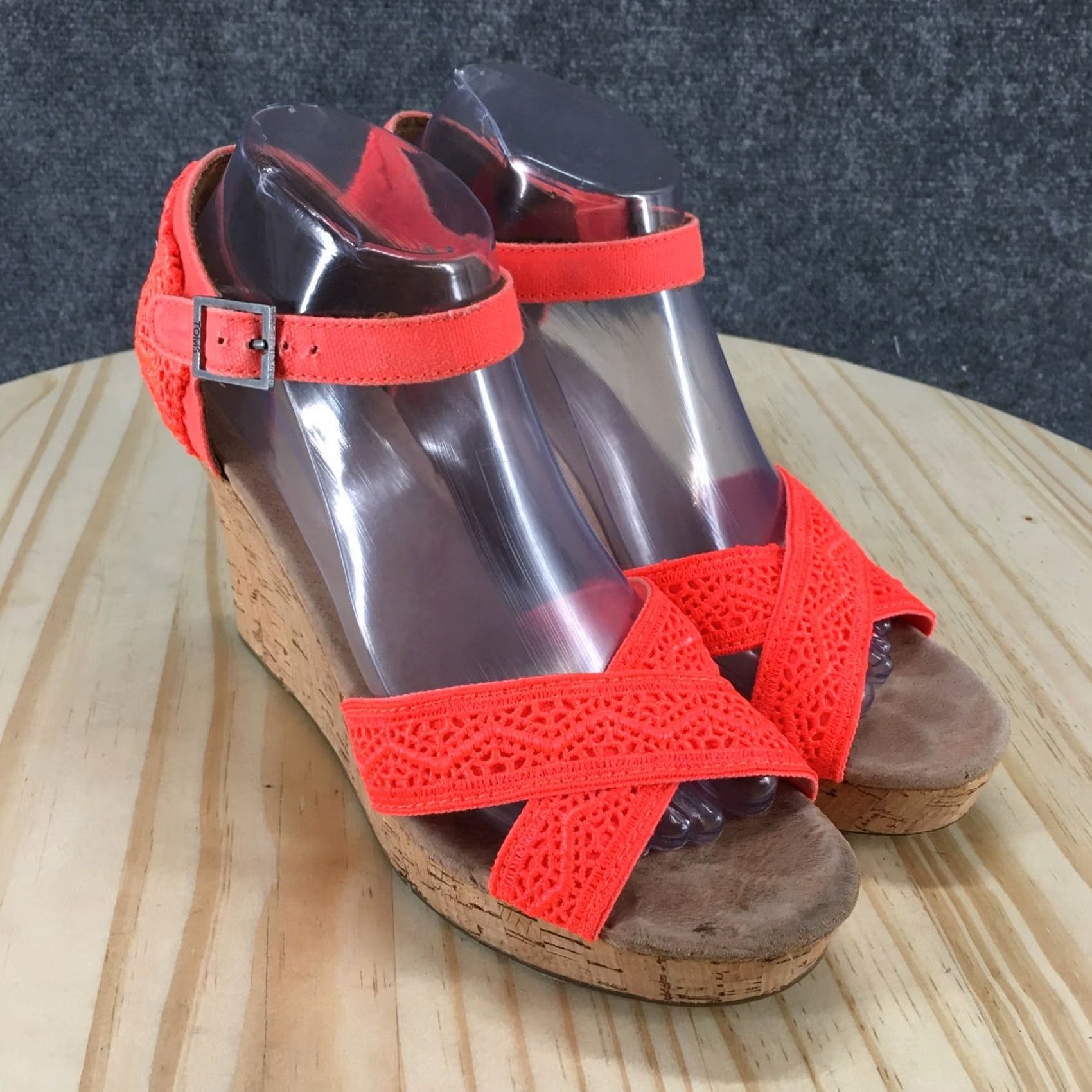 Toms Toms Sandals Womens 8.5 Ankle Strap Orange Buckle Casual Open Toe Wedge Heels Shirt Size US 9 / IT 39 - 3 Thumbnail