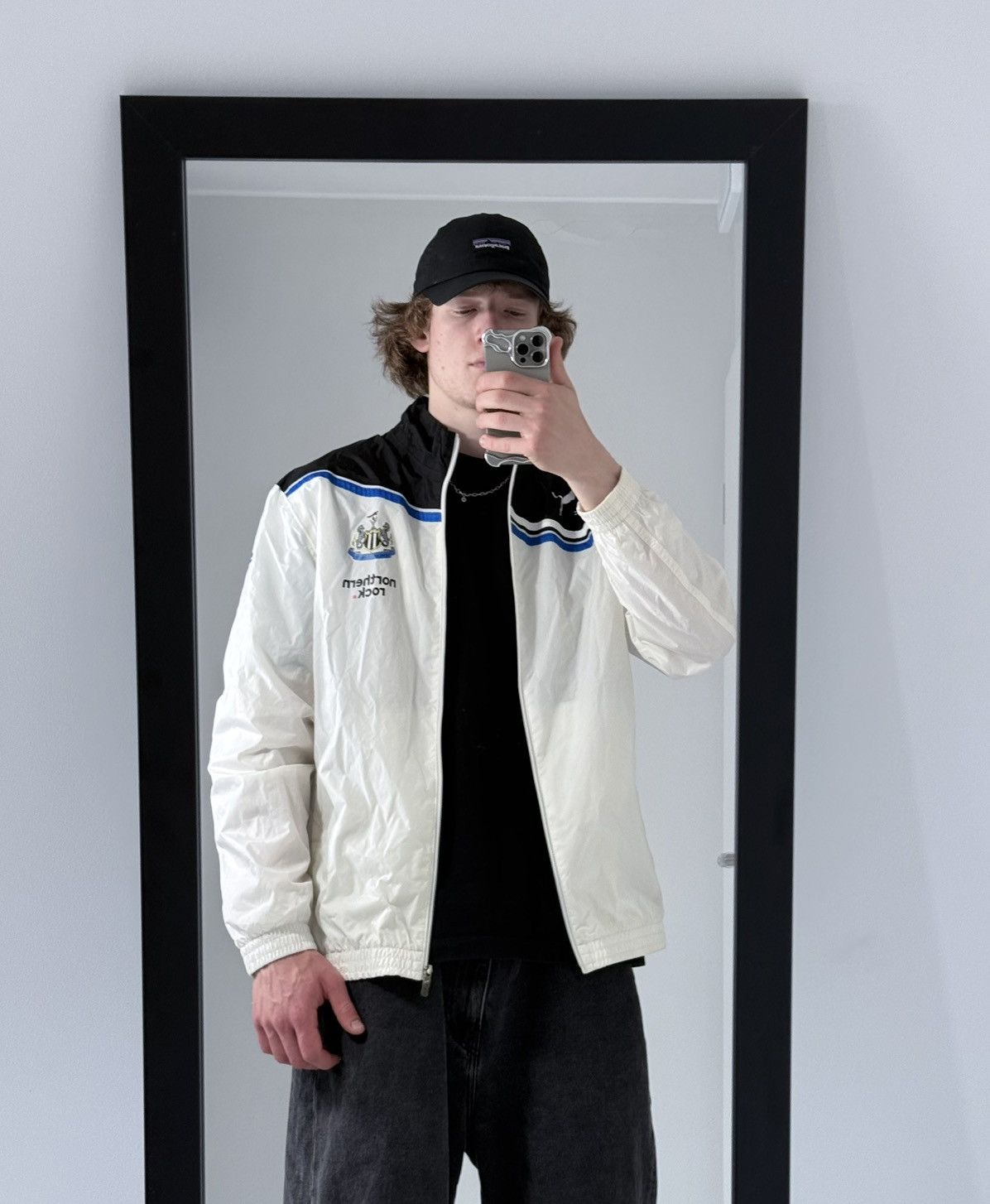 Puma Vintage Puma avantgarde streetwear nylon track jacket Size US L / EU 52-54 / 3 - 1 Thumbnail