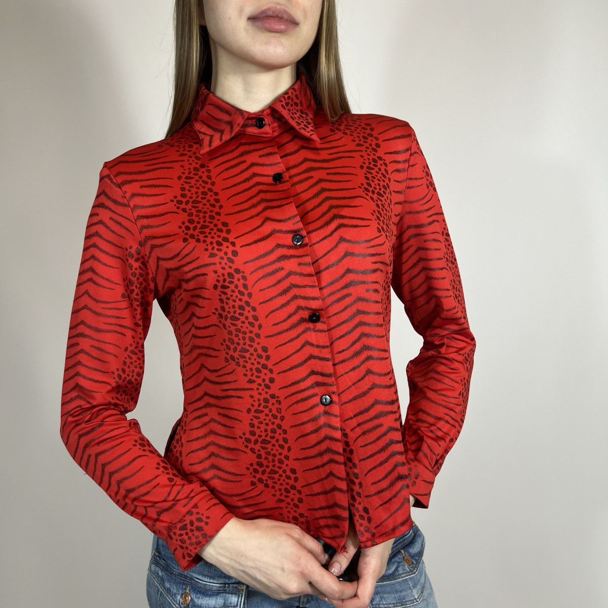 Vintage 90s Versace Luxury Leopard Print Retro Style Shirt