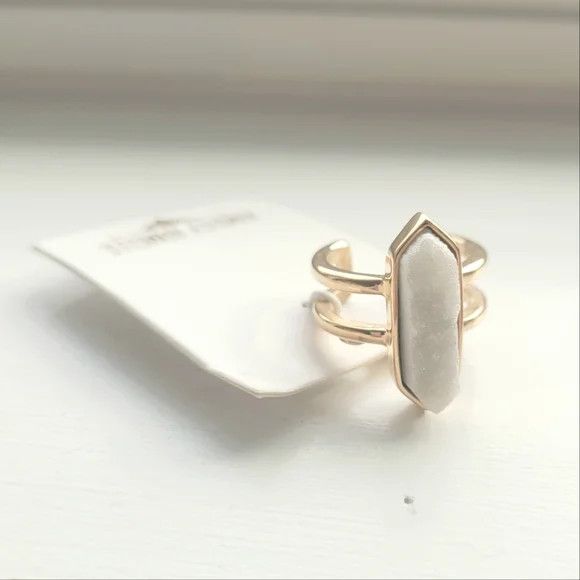 Vacation Kinsley Armelle Parvus White Quartz Ring Gift Spring Summer Size ONE SIZE - 3 Thumbnail