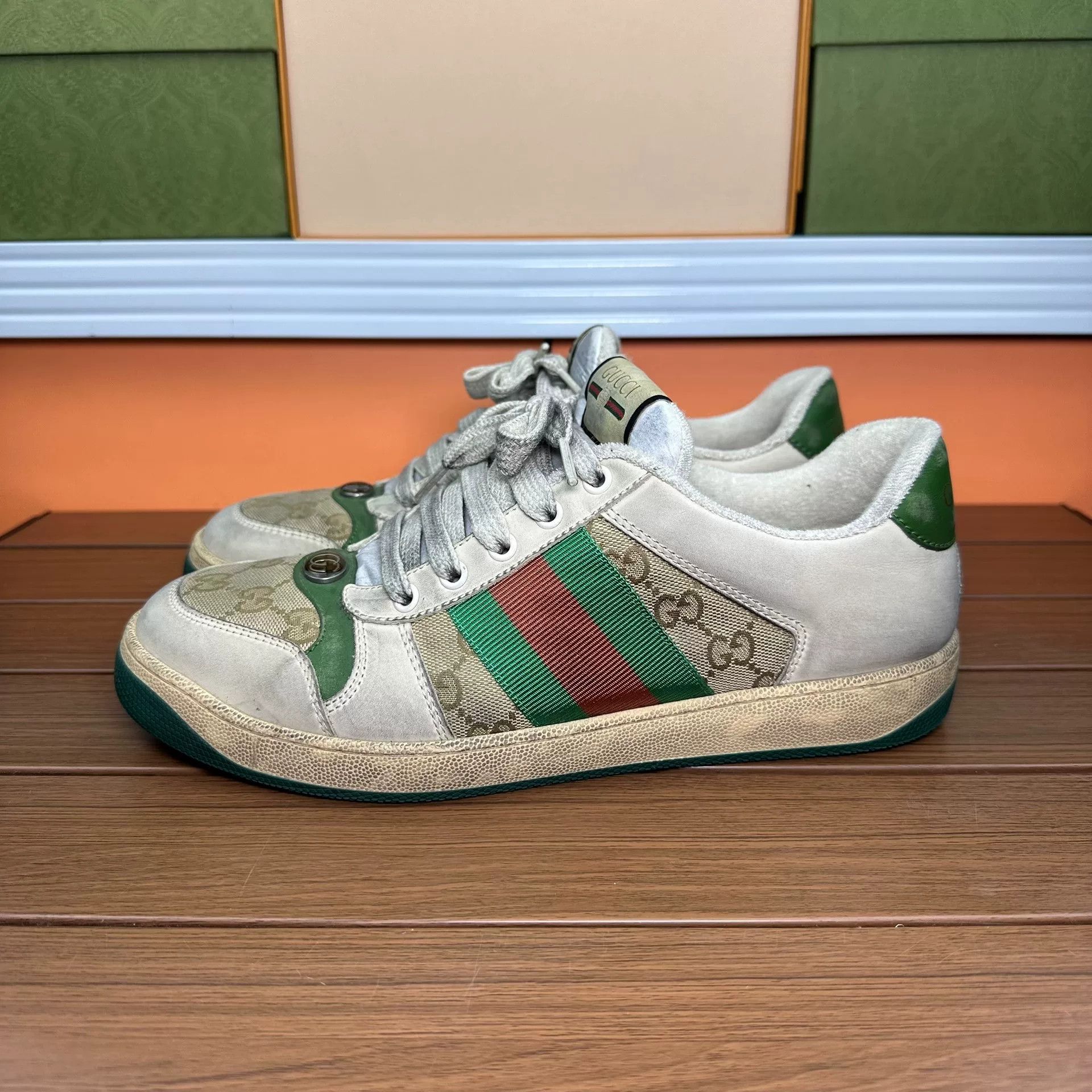 Gucci Gucci Green Lowtop Sneakers 8 Men Size US 8 / EU 41 - 1 Thumbnail