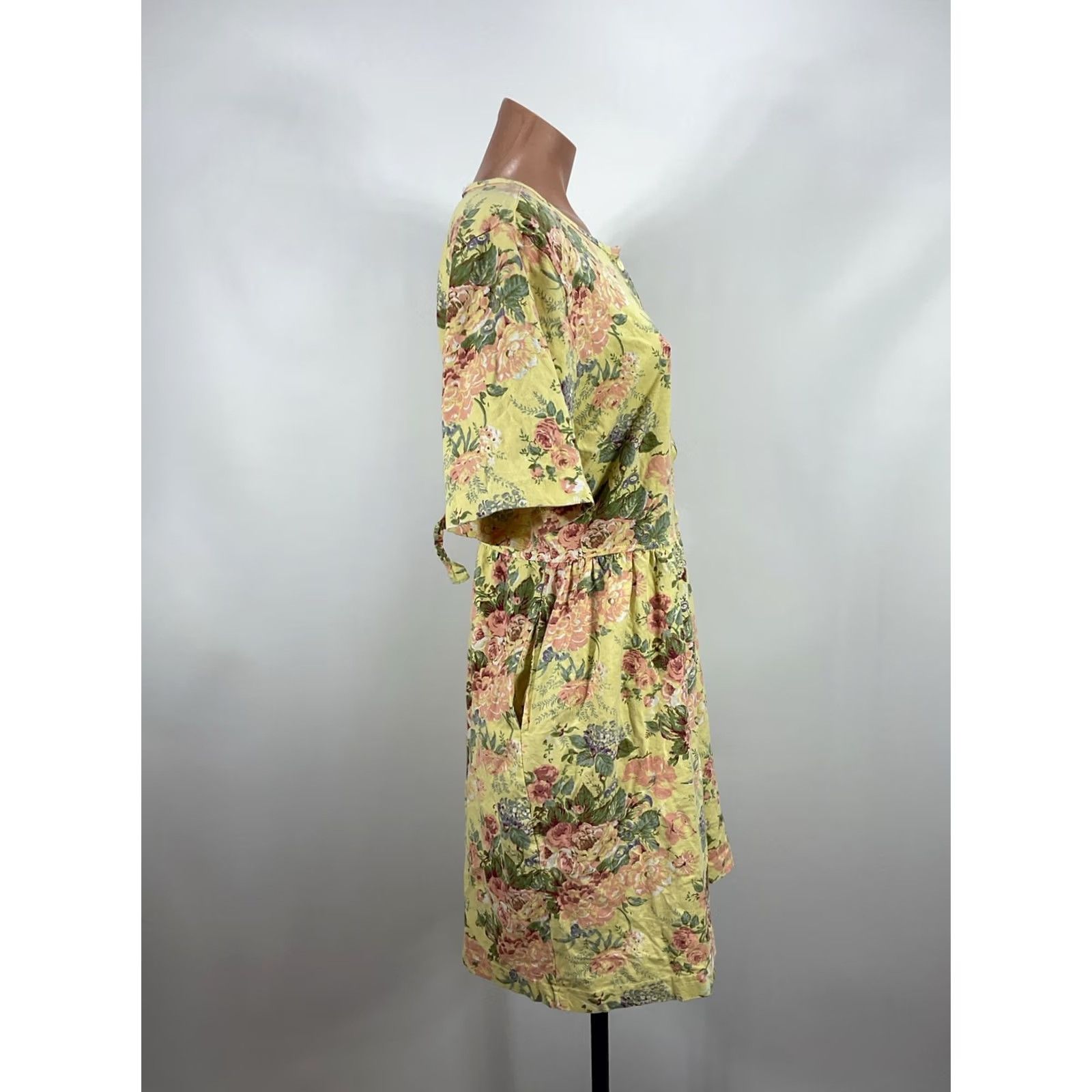 Vintage New Look Dress Womens 1XL Yellow Floral Cottagecore Puffy Sleeves V-Waist Button Pleated 80s, Women's — image 5 of 6