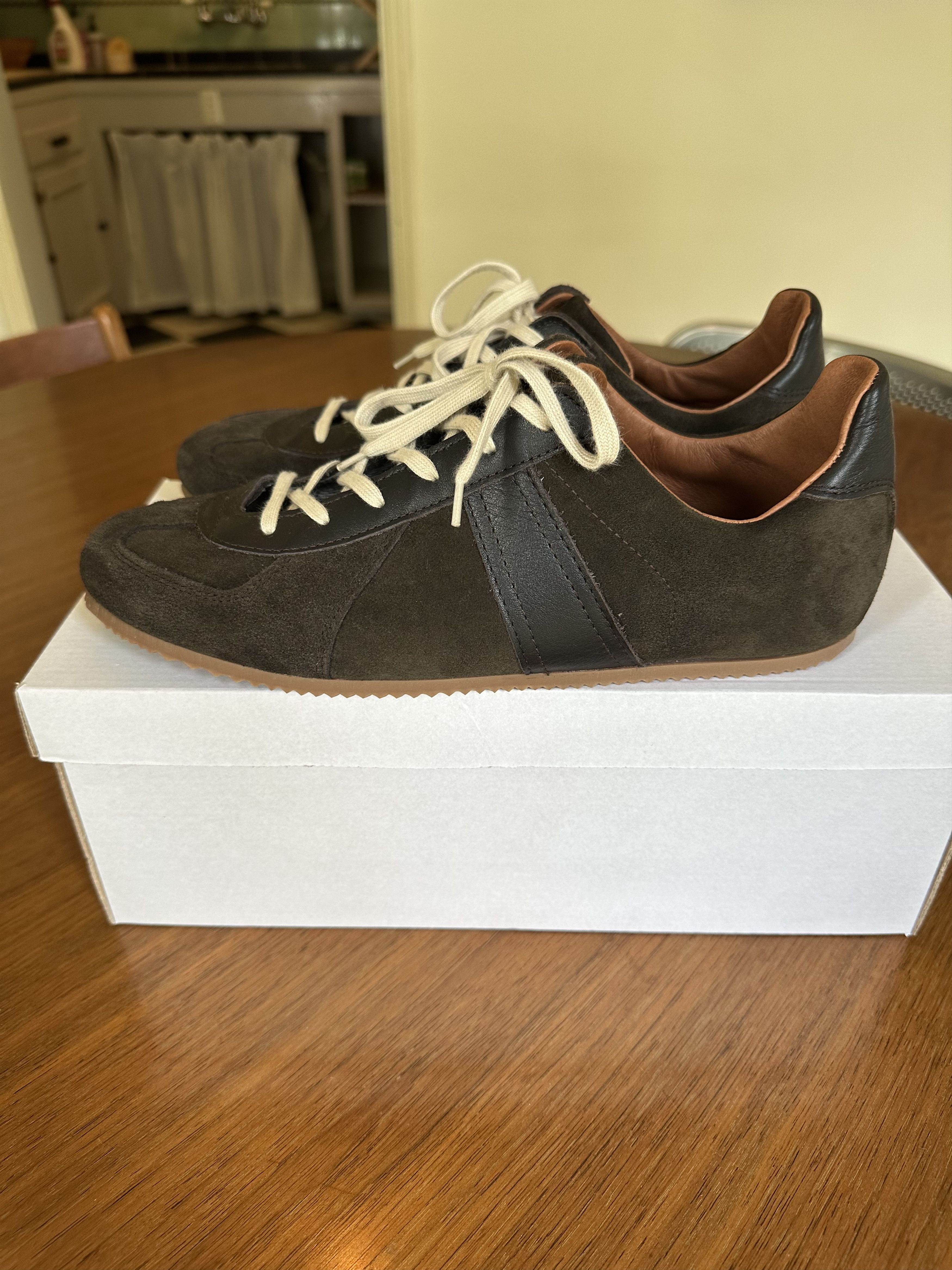 Reproduction of Found German Military Trainer Size US 9 / EU 42 - 1 Thumbnail