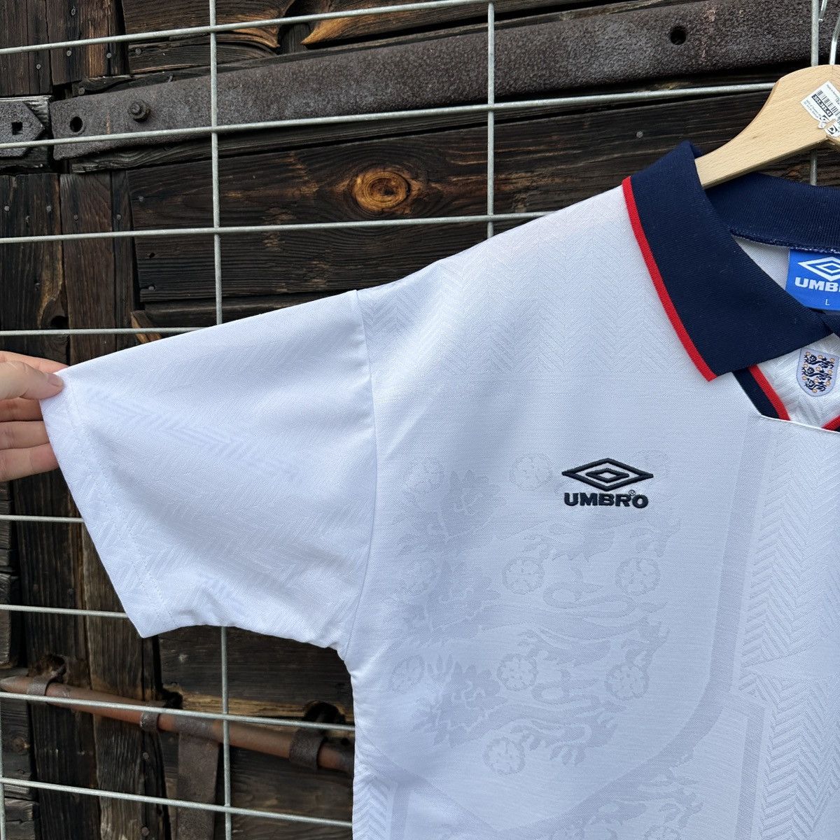 Umbro 1993/1995 England Umbro Soccer Jersey Vintage Home Shirt Size US L / EU 52-54 / 3 - 2 Thumbnail