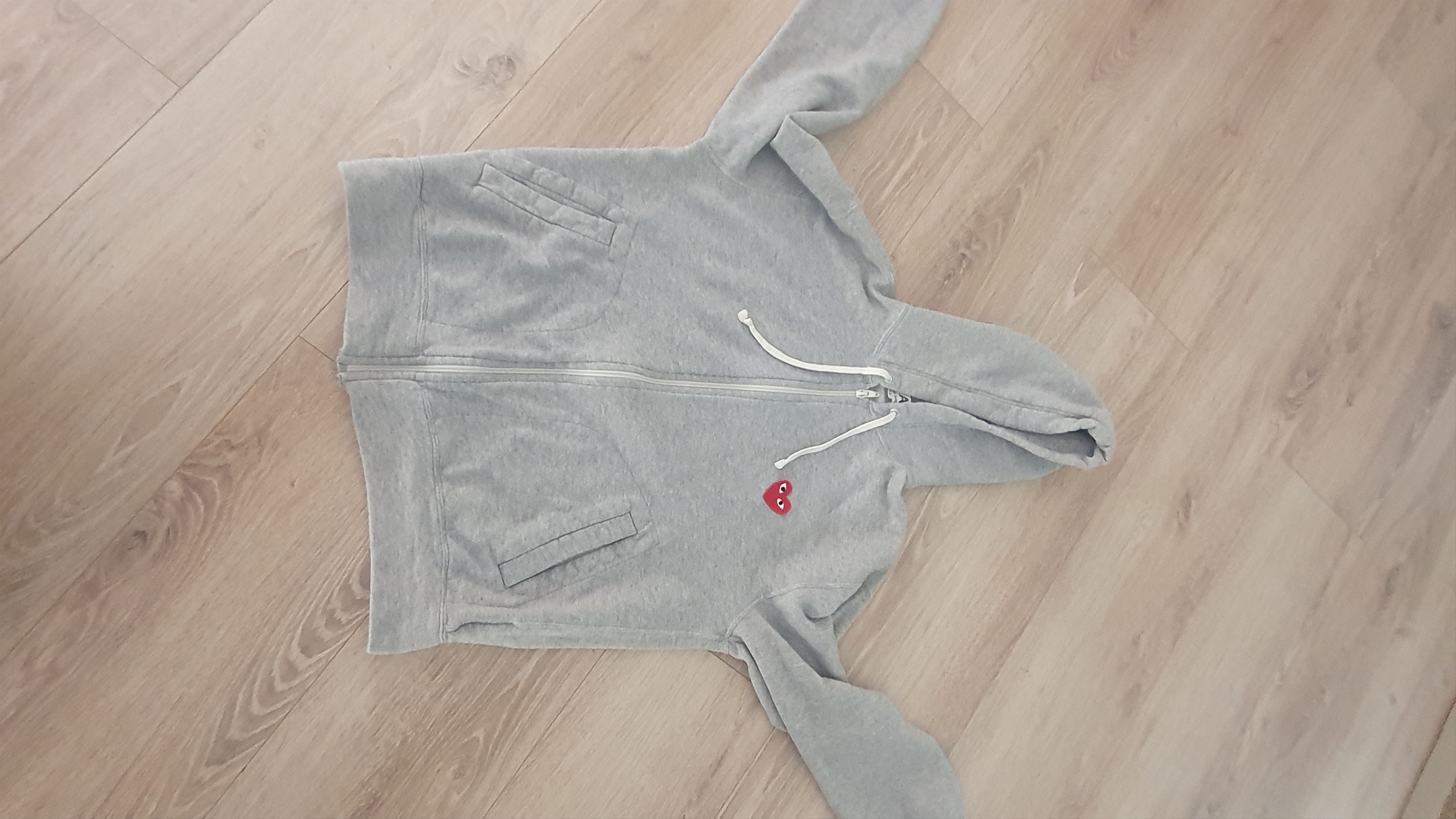Comme des Garcons Comme des Garçons PLAY Size US M / EU 48-50 / 2 - 9 Thumbnail