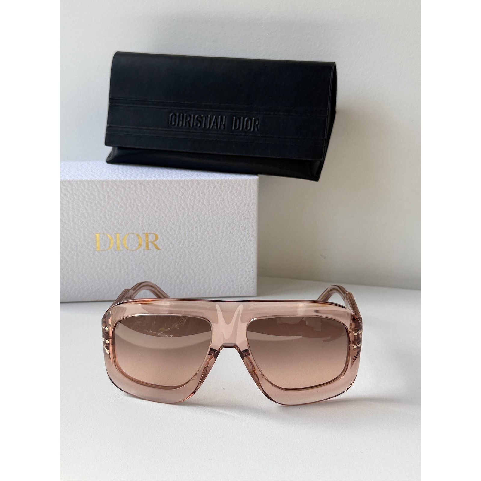 Dior NEW Dior Signature M1U Mask Sunglasses in Pink Transparent Size ONE SIZE - 3 Thumbnail