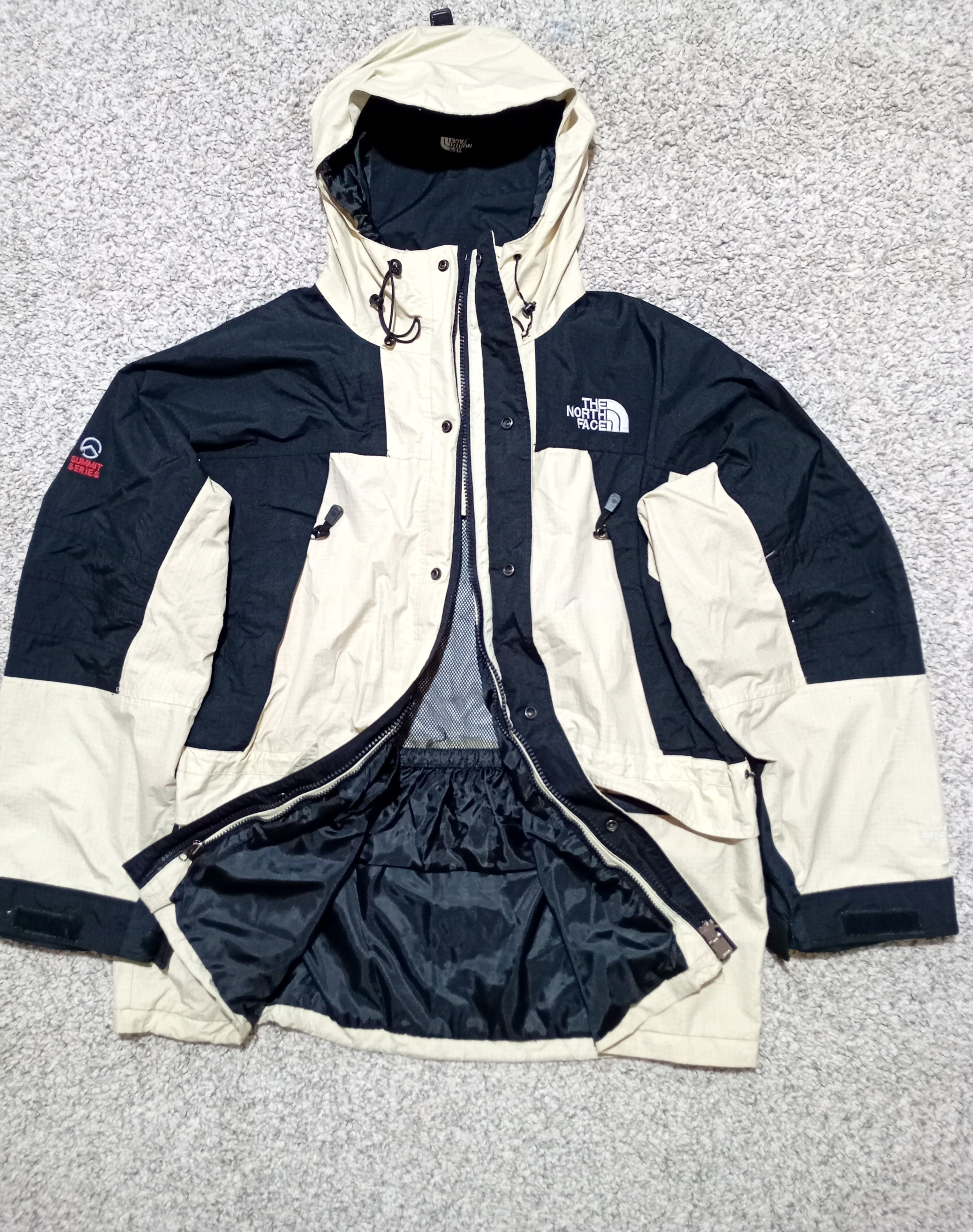 The North Face The North Face 90s gore-Tex jacket L Size US L / EU 52-54 / 3 - 4 Thumbnail