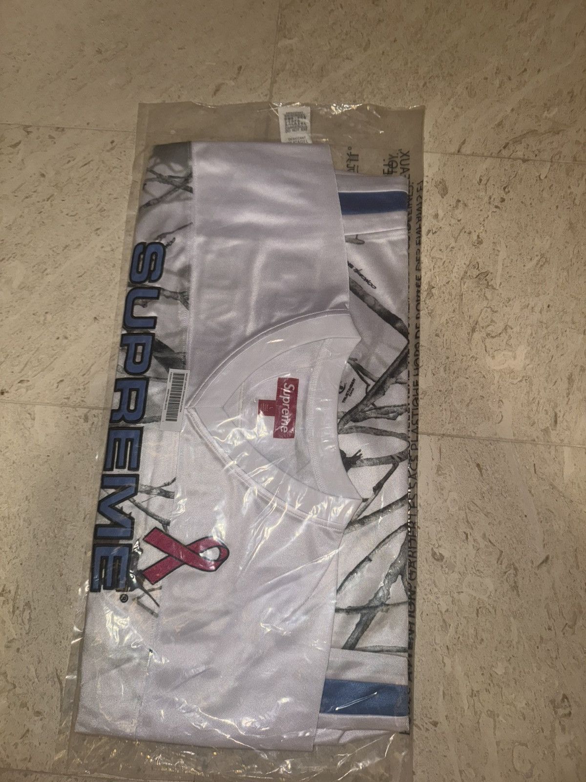 Supreme Supreme Breast Cancer Awareness Football Jersey Size US L / EU 52-54 / 3 - 4 Thumbnail