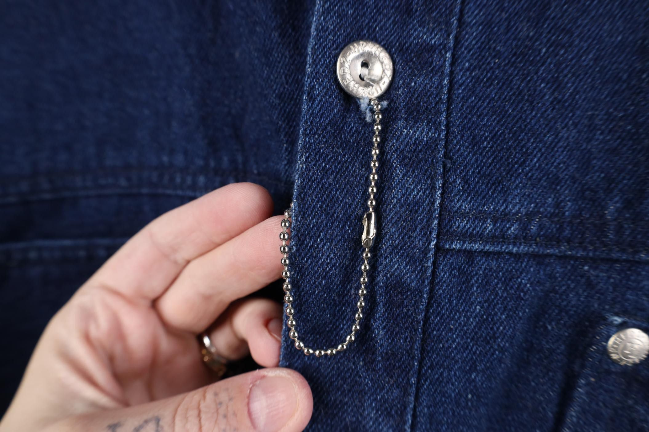 Vintage Deadstock Vintage 90s Streetwear Pocket Denim Button Shirt Size US XL / EU 56 / 4 - 4 Thumbnail