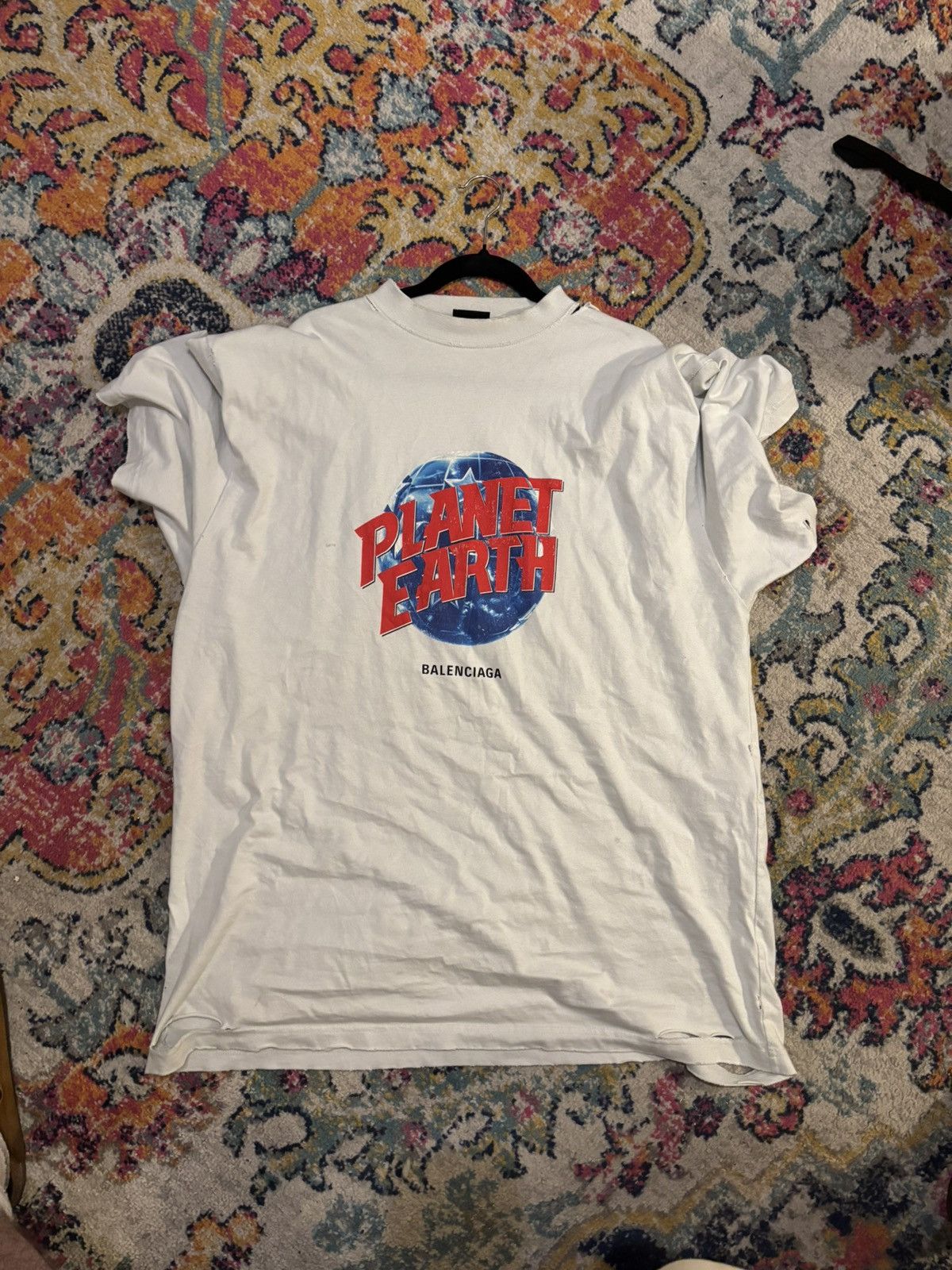 Balenciaga Balenciaga planet earth t shirt. Size US L / EU 52-54 / 3 - 1 Thumbnail