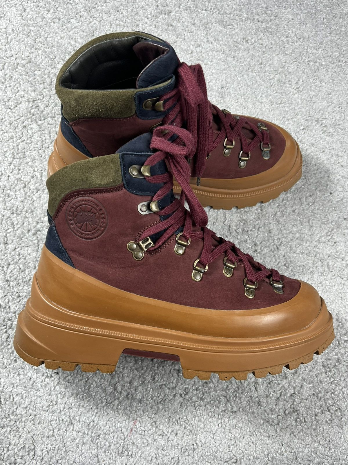 Canada Goose Canada Goose Journey Hiking Bordeaux Camel Boots Size 9 Size US 9 / EU 42 - 1 Thumbnail
