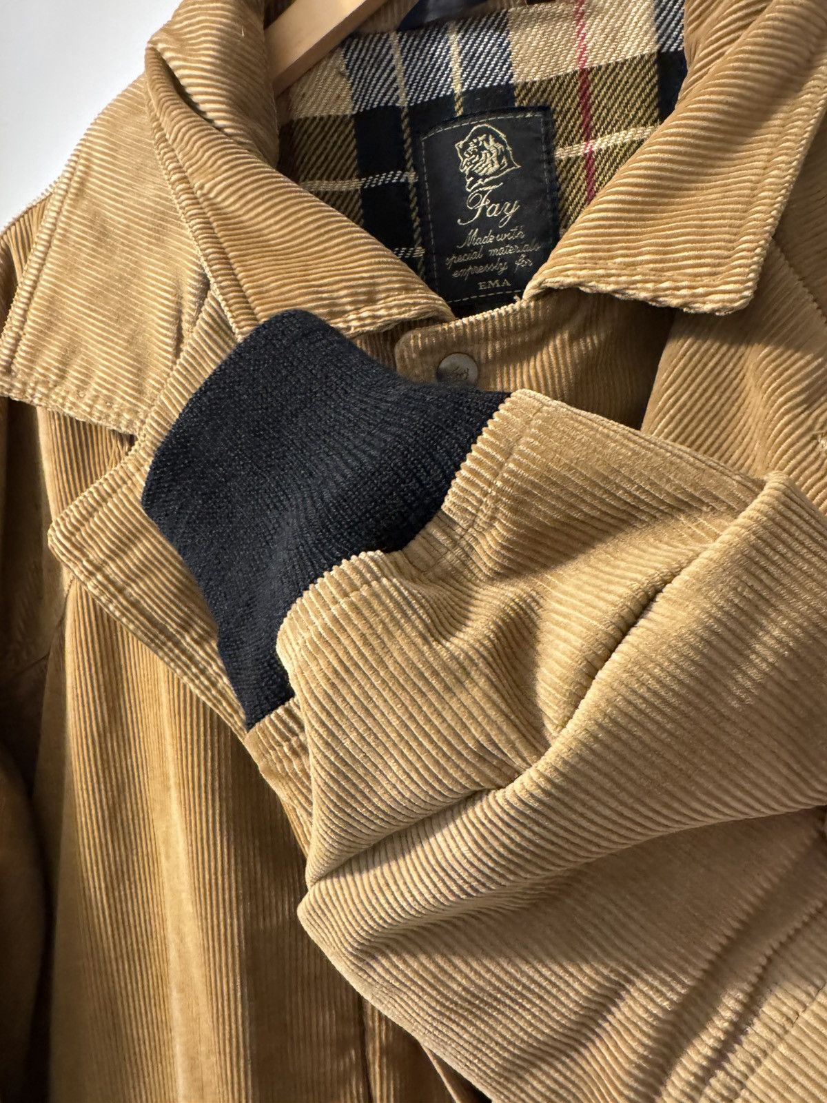 Fay Corduroy coat (Italian luxury designer Fay, Made for Ema) Size US XL / EU 56 / 4 - 7 Thumbnail