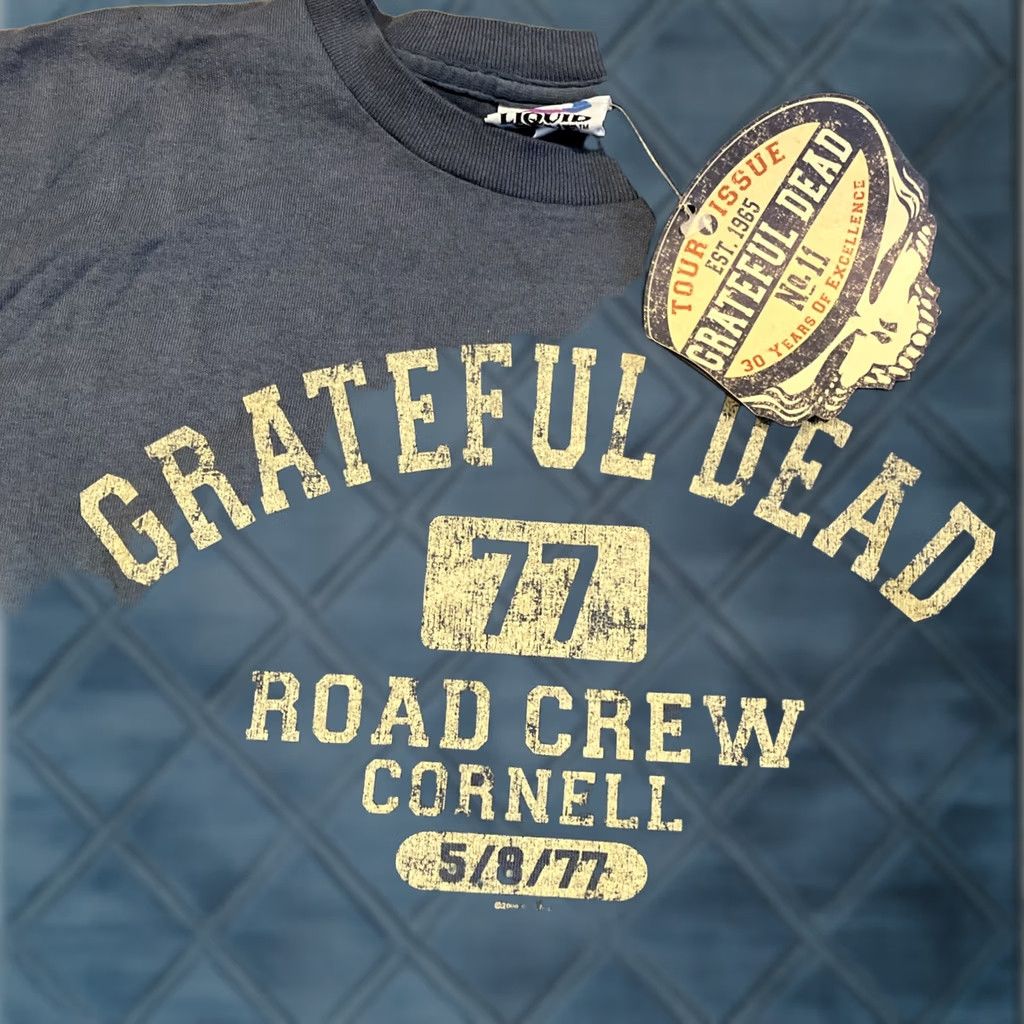 Liquid Blue VINTAGE Liquid Blue Grateful Dead Cornell 77 Road Crew T-Shirt XL Blue Cotton Blend Crew Neck Short Sleeve Mens Shirts Size US XL / EU 56 / 4 - 1 Thumbnail