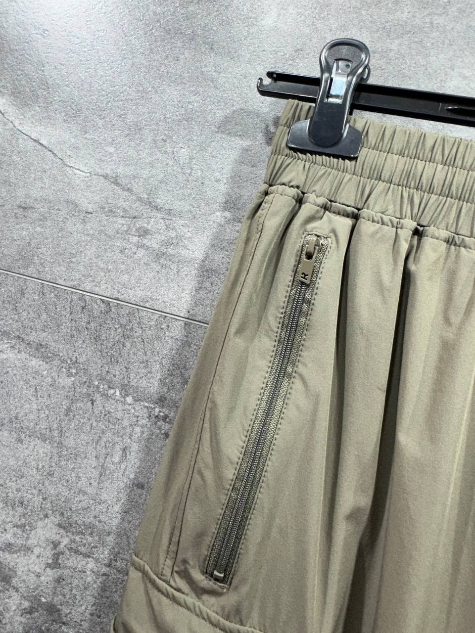 Represent Clo. Represent 247 Nylon Cargo Zip Pocket Pants Men’s Size US 28 / EU 44 - 3 Thumbnail
