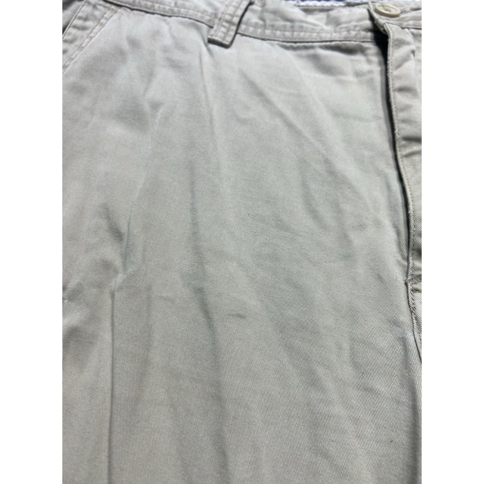 Vintage St. John’s Bay Cargo Shorts Outdoors Beige 40 Men’s Cargo Pocket Hiking Tan 40 Men’s Budgets Size US 40 / EU 56 - 3 Thumbnail