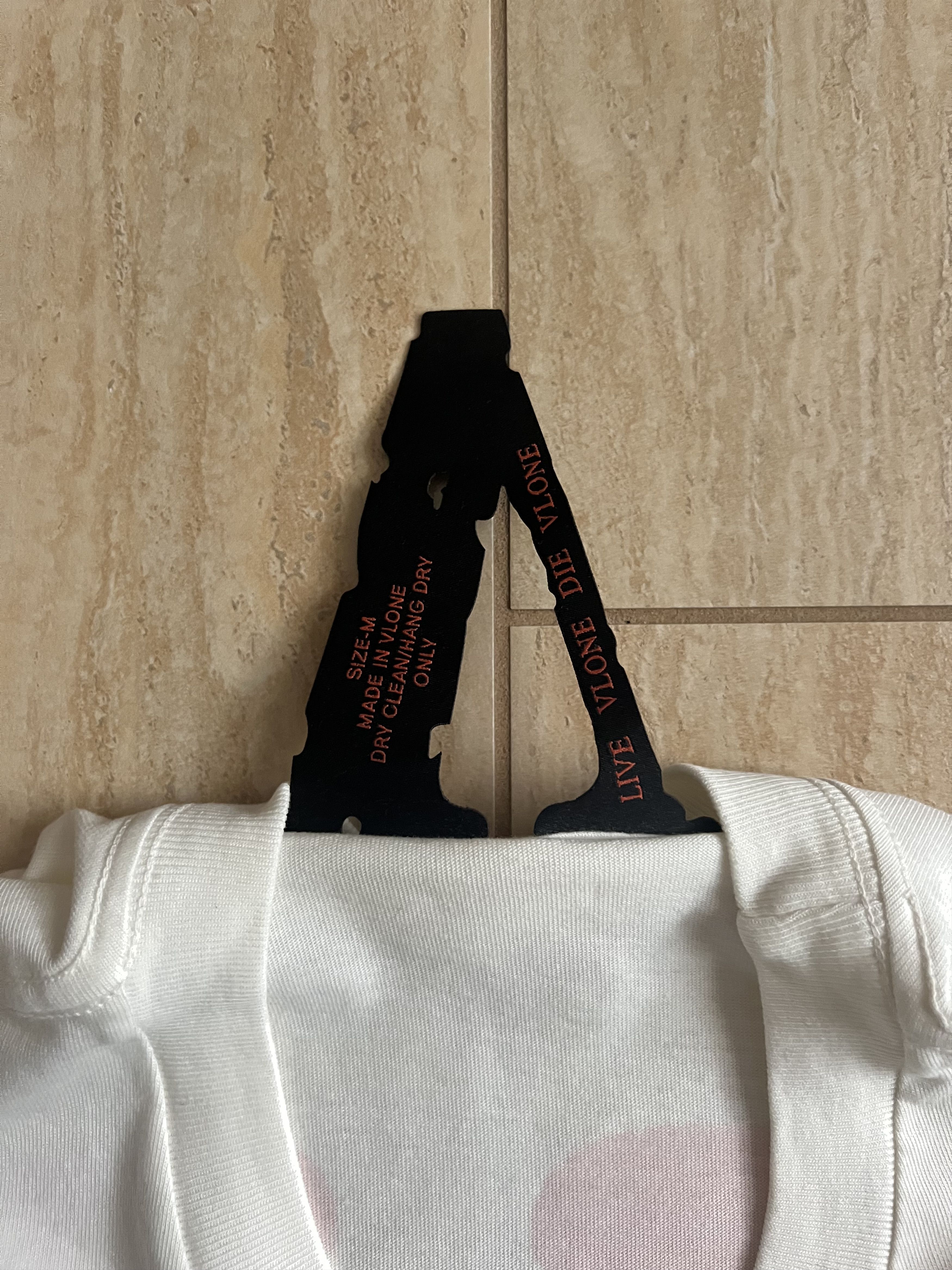 Vlone VLONE Short Sleeve Angel Friends Tee Size M Size US M / EU 48-50 / 2 - 5 Thumbnail