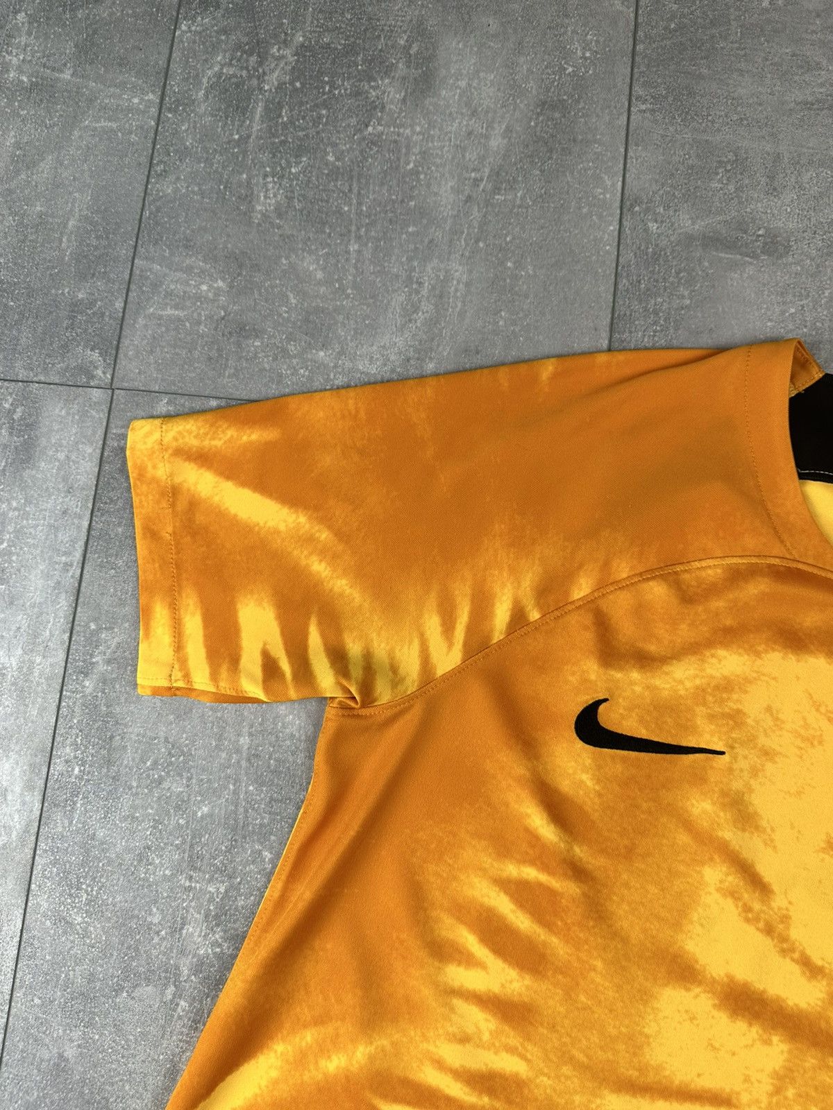 Nike Nike Netherlands National Team 2022/23 Home Soccer Jersey Size US S / EU 44-46 / 1 - 3 Thumbnail