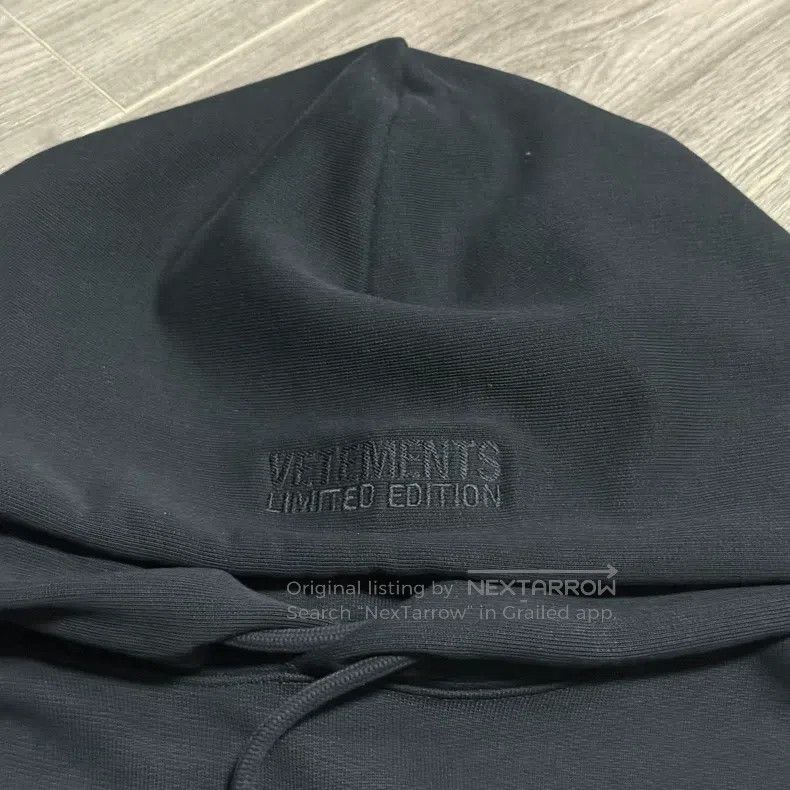 Vetements Vetements Solid Color Side Logo Ribbon Oversized Hooded Ho Size US S / EU 44-46 / 1 - 3 Thumbnail