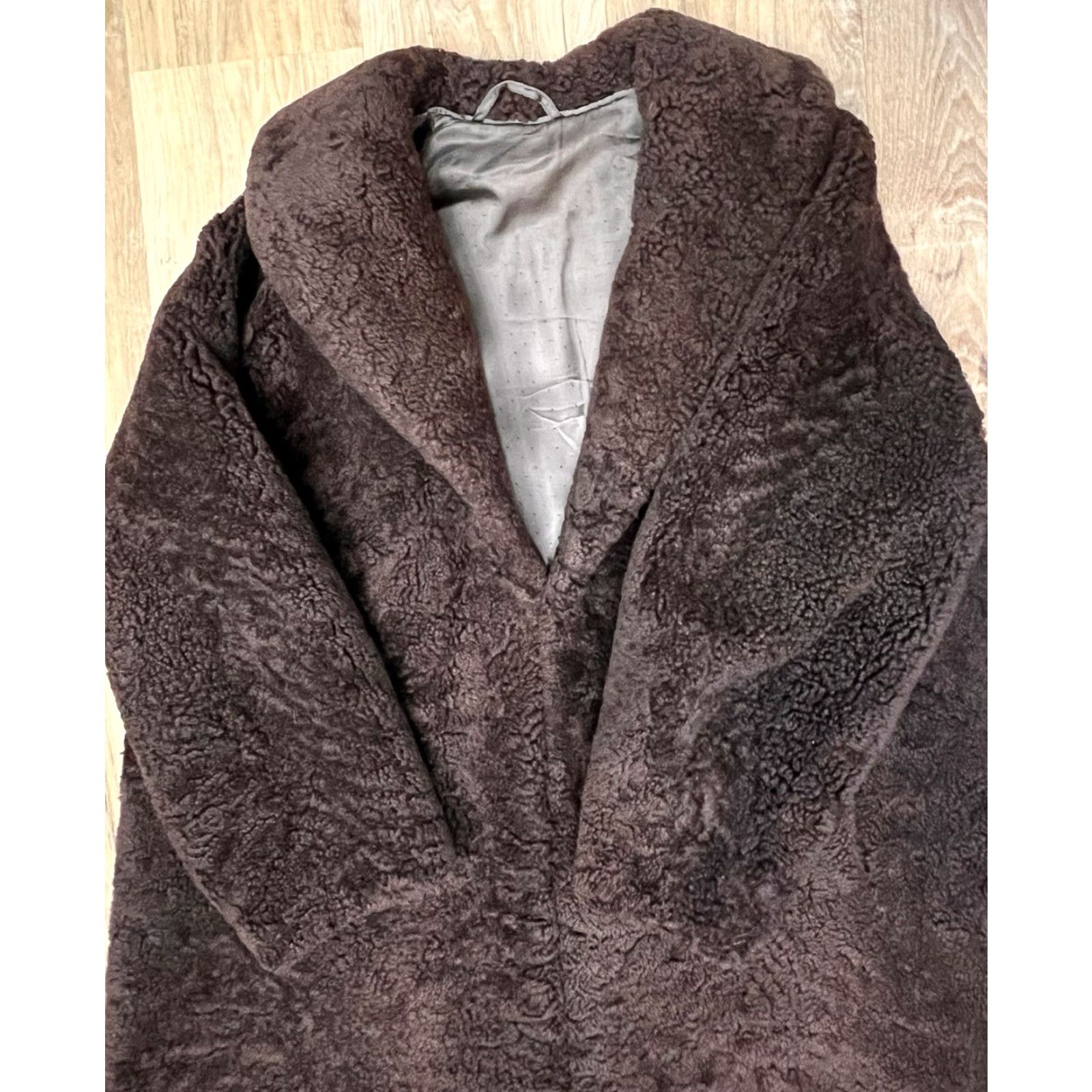 Vintage Stunning Heavy Pure Shearling Coat Women’s S / M Sheepskin Coat Brown Unbranded Size S / US 4 / IT 40 - 2 Thumbnail