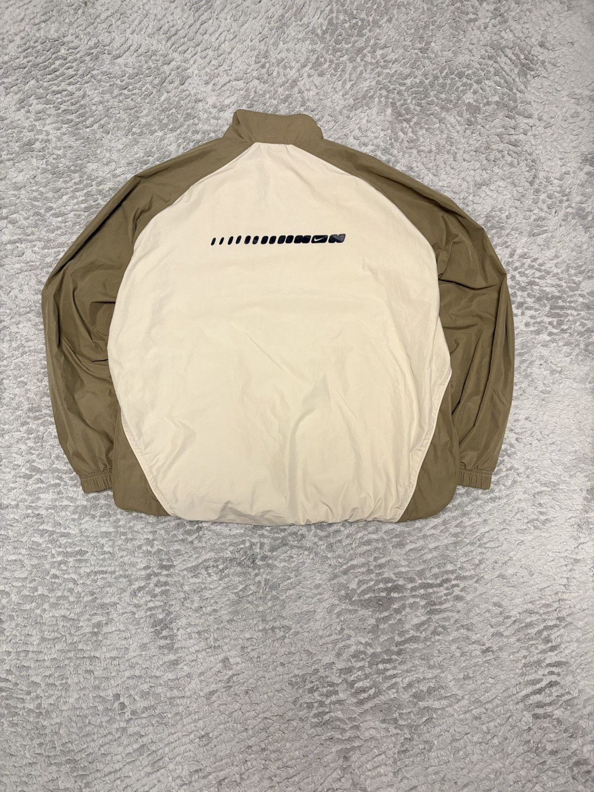 Nike Nike | Vintage | 2000s | Beige | Size: L Size US L / EU 52-54 / 3 - 3 Thumbnail