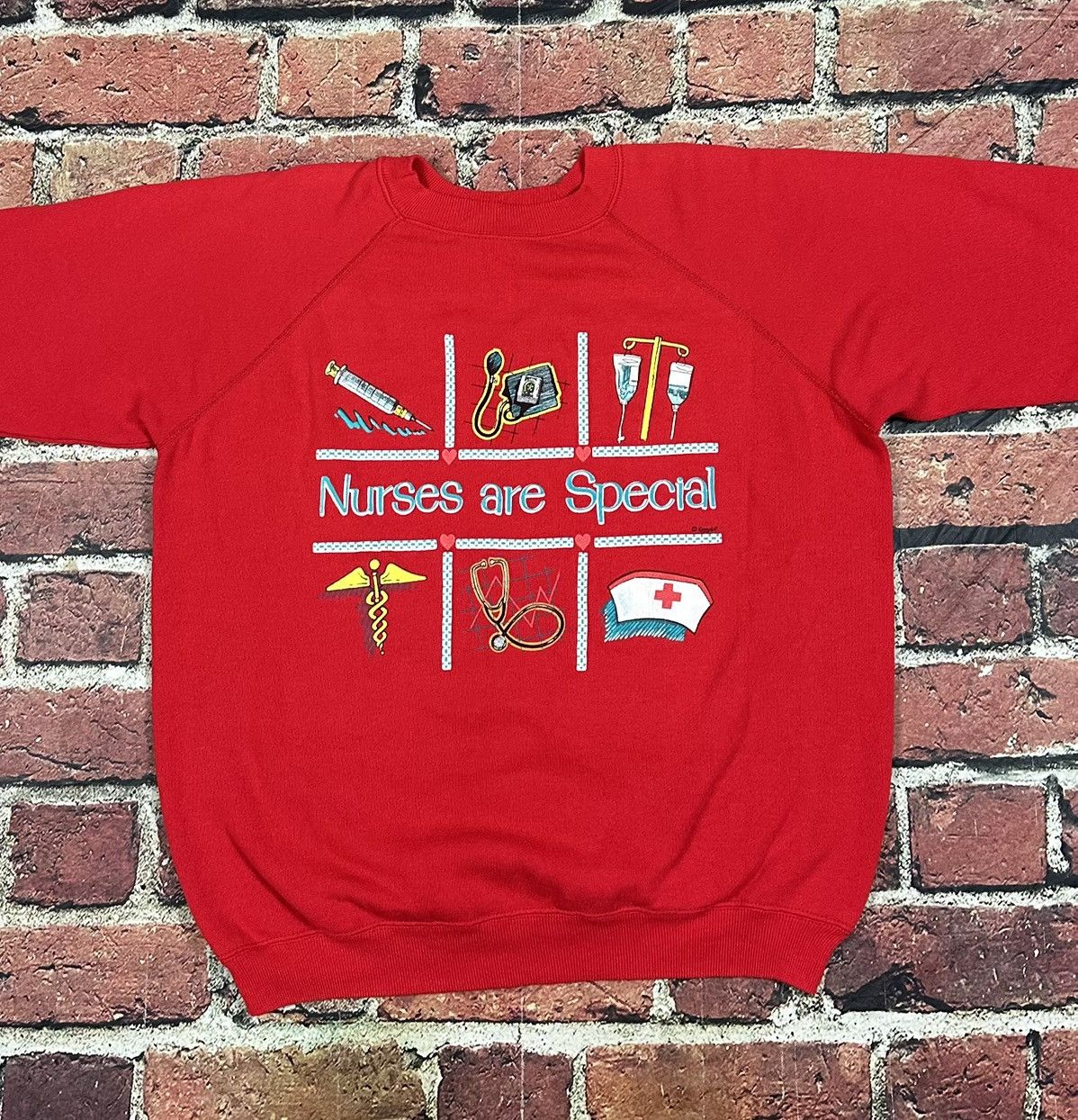 Hanes Vintage NURSES ARE SPECIAL Sweatshirt Grannycore 90s Raglan Size US L / EU 52-54 / 3 - 2 Thumbnail