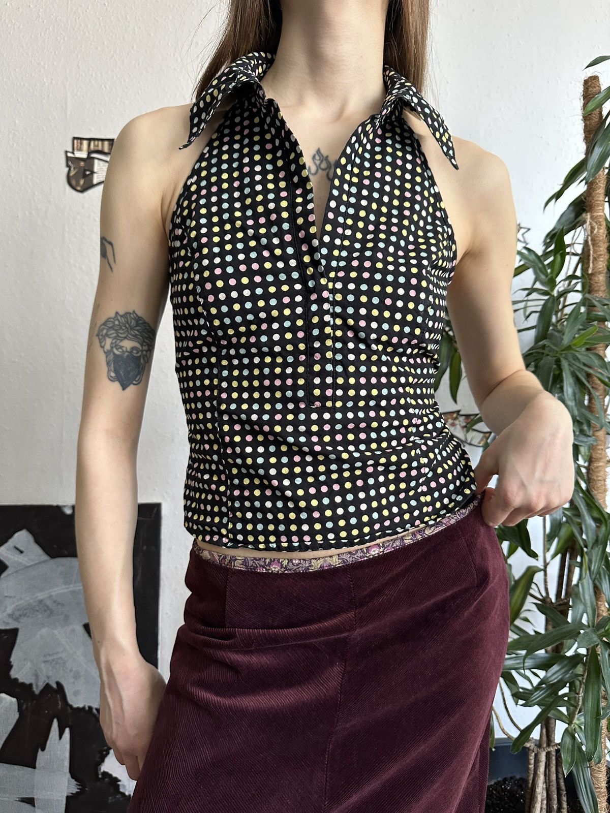 20471120 × Japanese Brand Sexy Halter Polka Dot Sleeveless V-neck Collared Top 00s Size M / US 6-8 / IT 42-44 - 6 Thumbnail