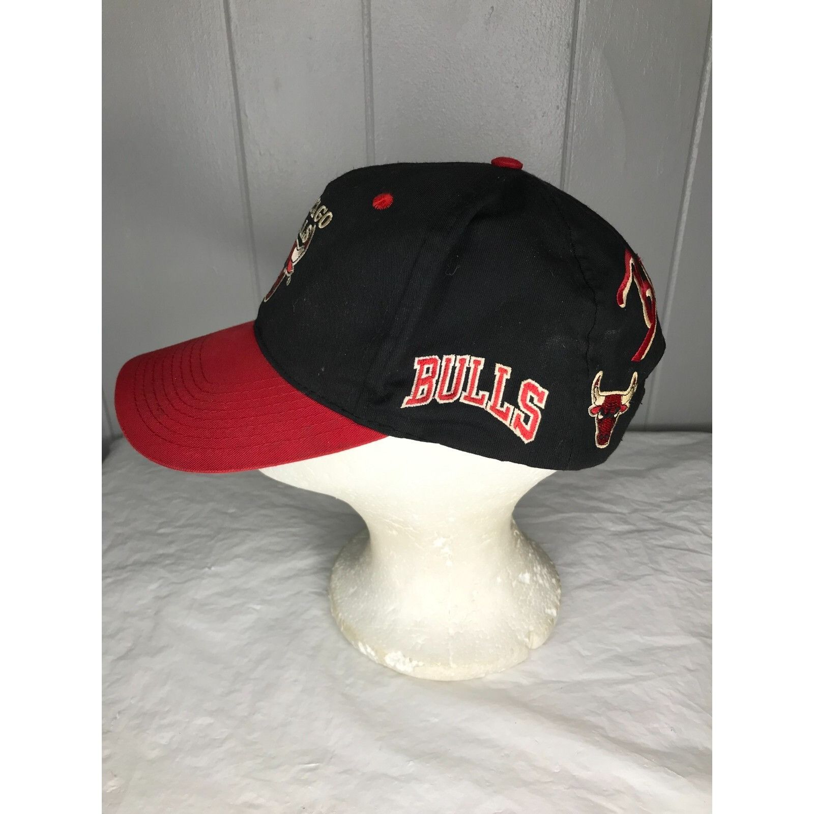 NBA × Vintage Vintage Chicago Bulls SnapBack Hat NBA Champ Hat Back Talk S Size ONE SIZE - 4 Thumbnail