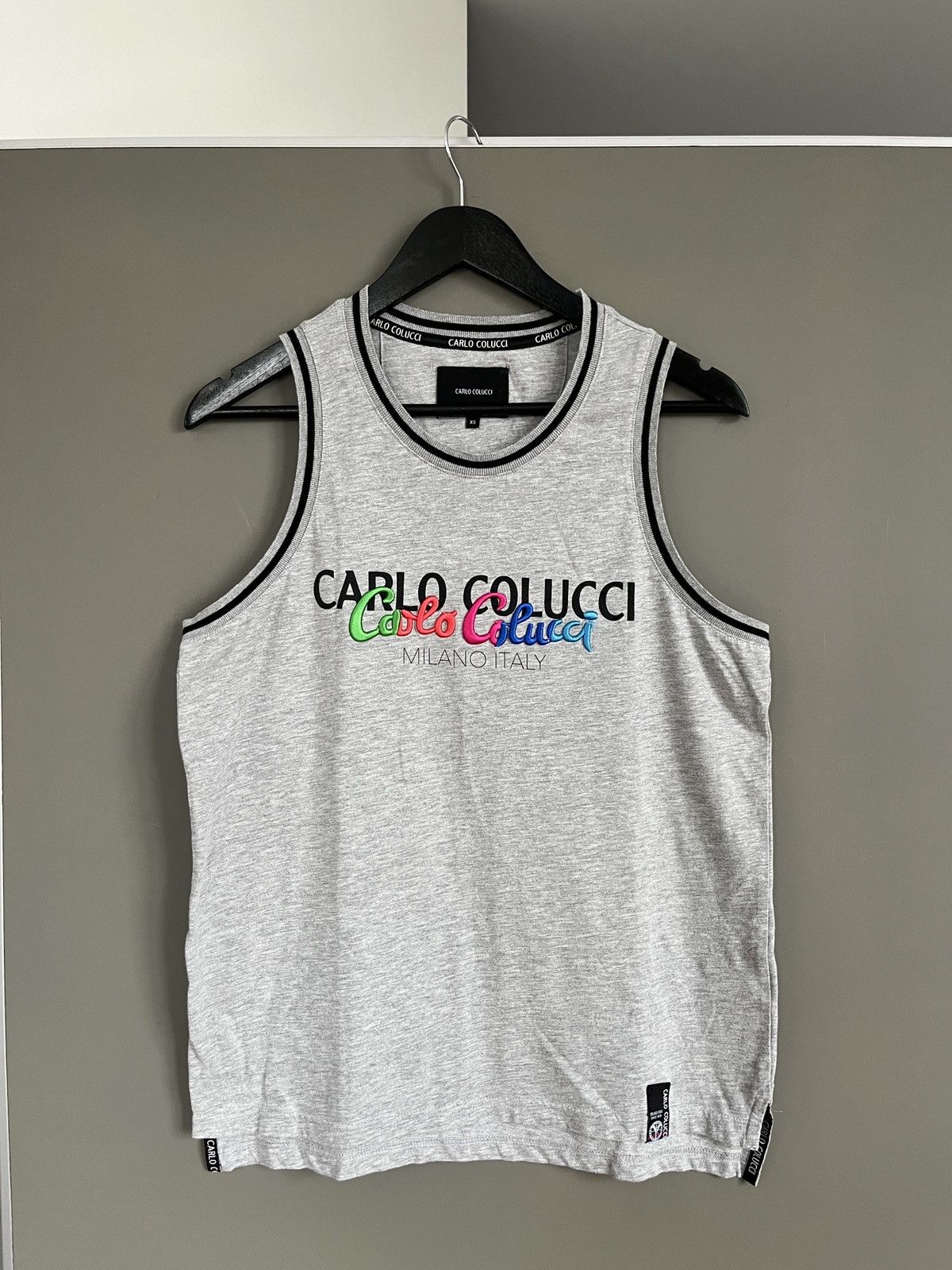 Carlo Colucci Carlo Colucci Gray Big Logo Tank Top T-shirt Size US S / EU 44-46 / 1 - 1 Thumbnail