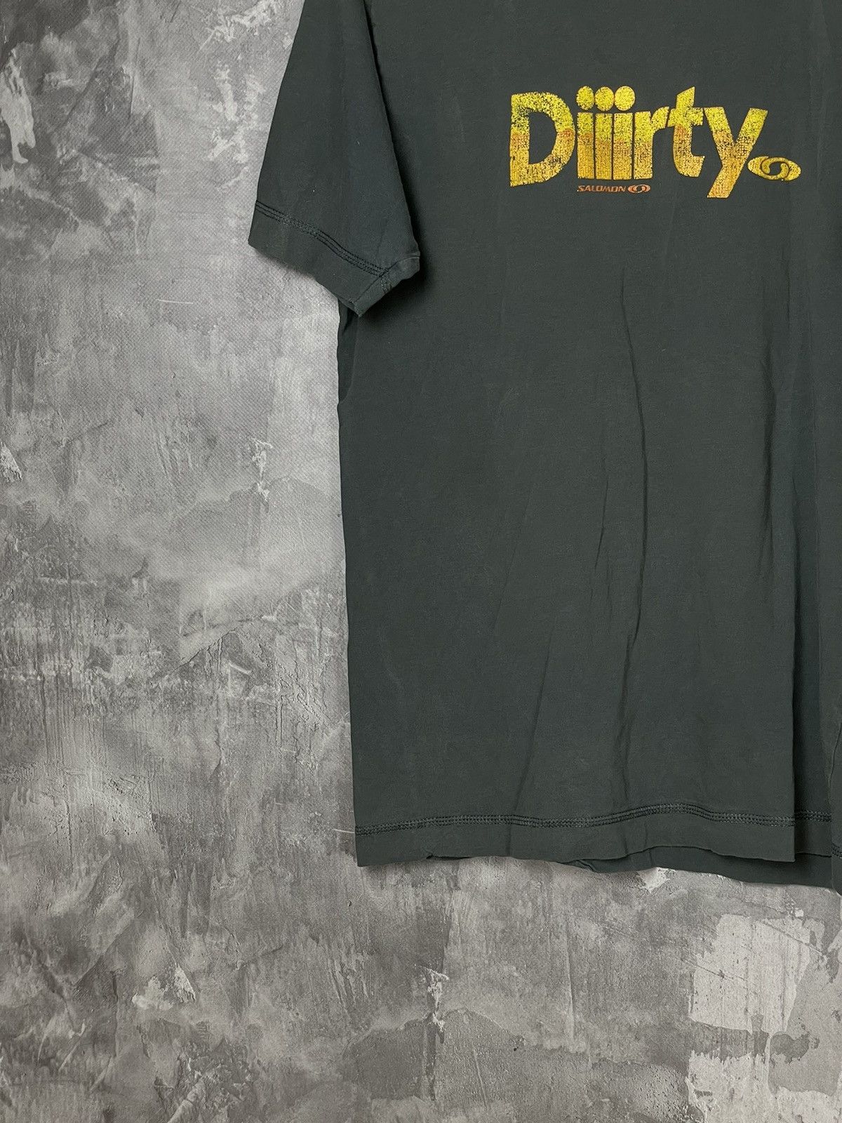 Salomon × Vintage SALOMON 00s Grey “Diiirty” Logo Gorpcore T SHIRT Size US M / EU 48-50 / 2 - 5 Thumbnail