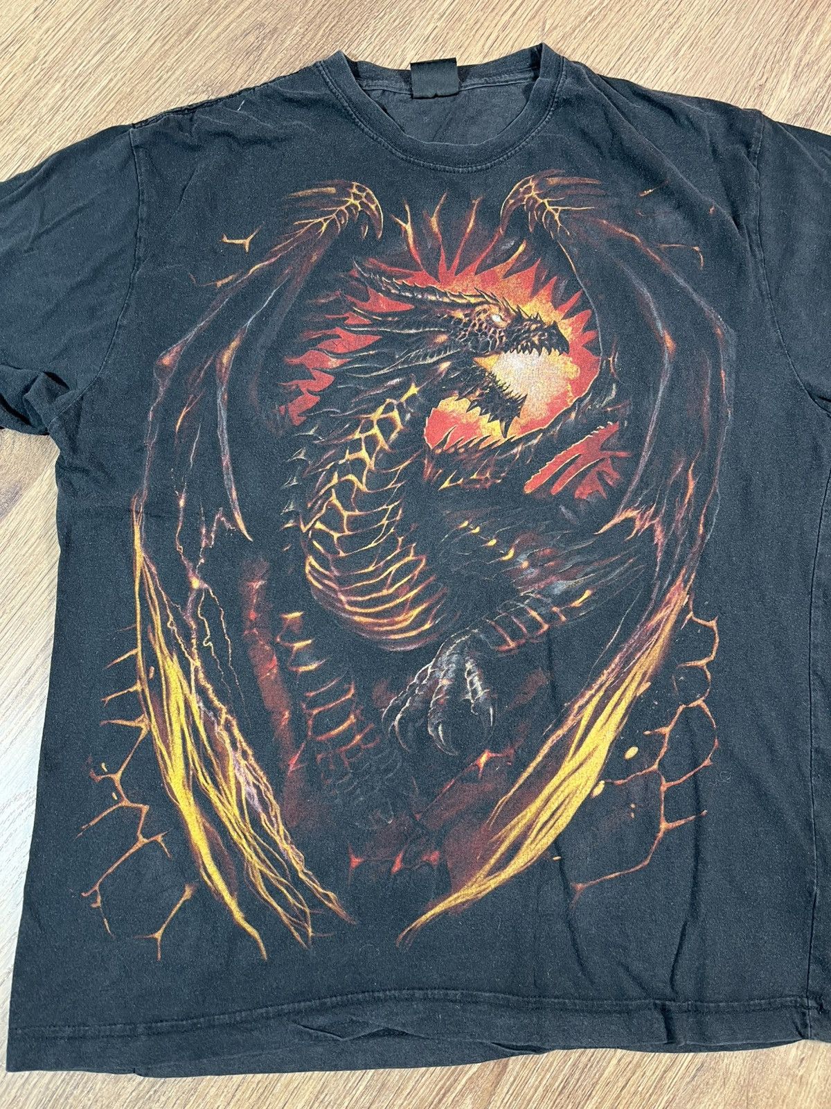 Band Tees Vintage Dragon Fire Art Flames T Shirt Size US XL / EU 56 / 4 - 2 Thumbnail