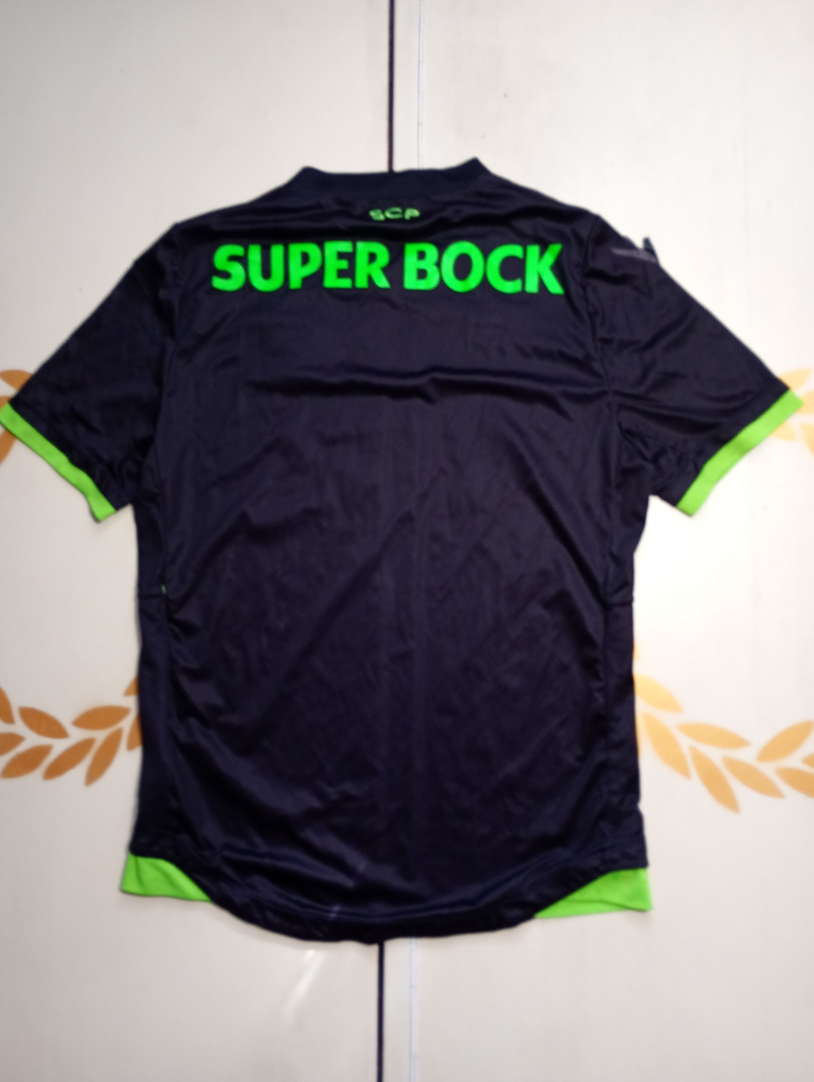 Macron Macron Sporting Lisbon Away Jersey 2016-2017 Size US M / EU 48-50 / 2 - 13 Thumbnail