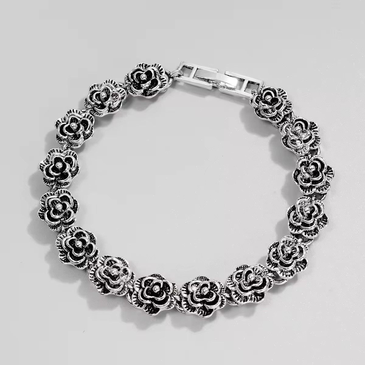 Japanese Brand Y2K Rose Bracelet Size ONE SIZE - 1 Thumbnail
