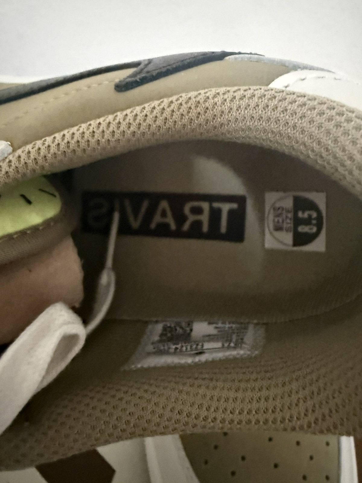 Jordan Brand × Travis Scott Travis Scott Jordan 1 Low Golf Neutral Olive Size US 8.5 / EU 41-42 - 9 Thumbnail