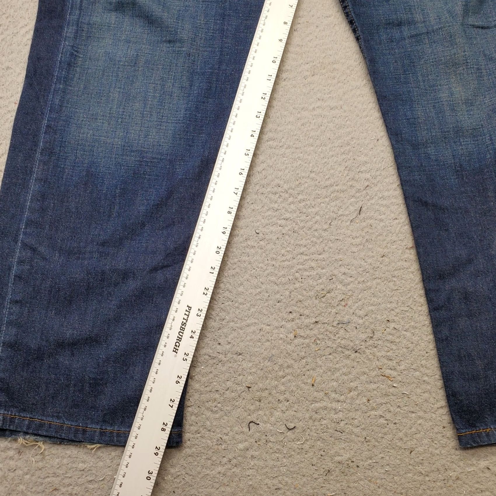 Levi's Levi's 569 Wide Leg Jeans Mens 38/30 Blue Denim Solid High Waist Red Tab Jeans Men Wide-Leg Denim 569 Mens 38/30 Regular Fit Blues Size US 38 / EU 54 - 4 Thumbnail