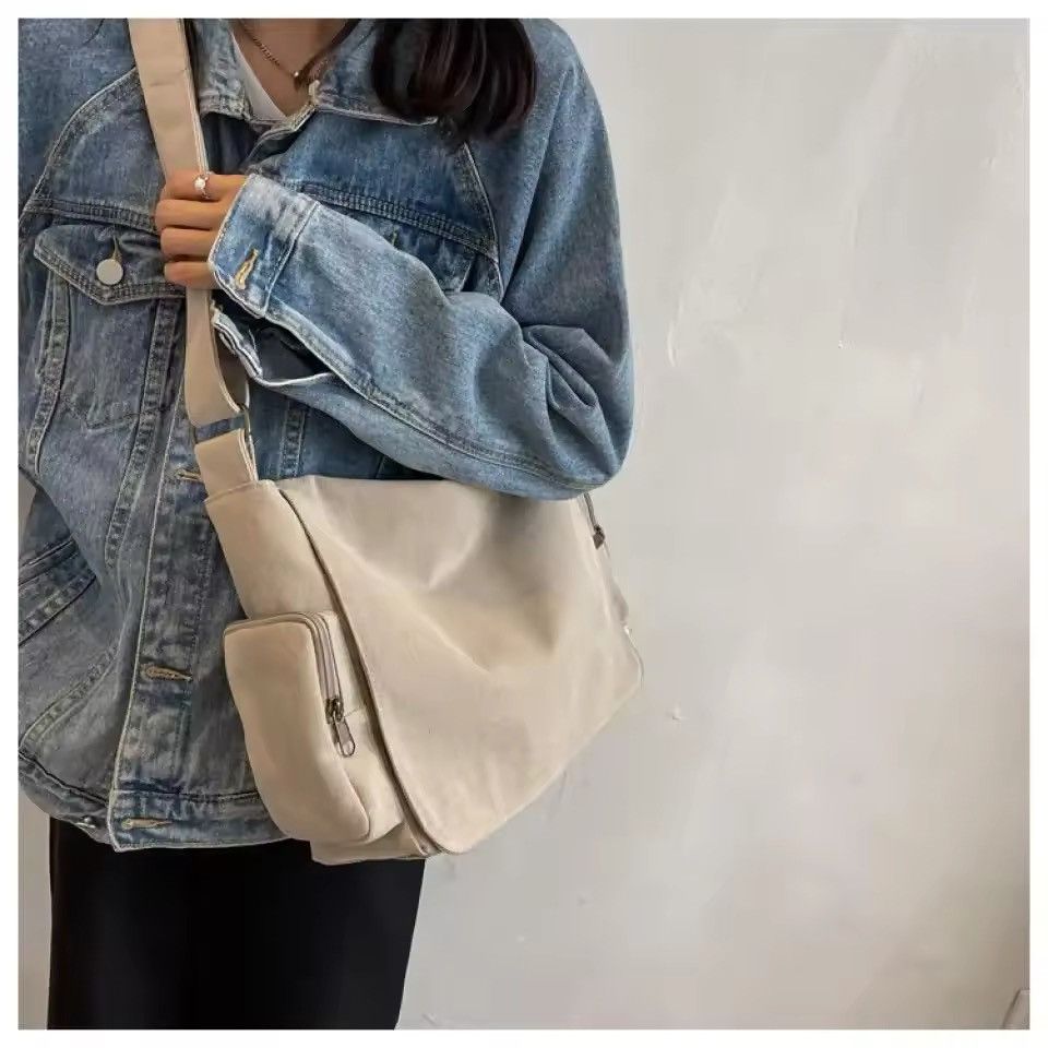 Vintage Streetwear Capacity Canvas Crossbody Shoulder Bag Size ONE SIZE - 2 Thumbnail