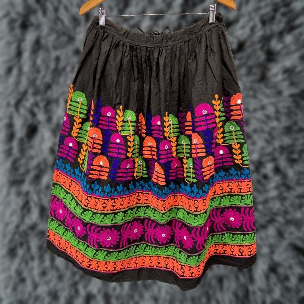 Vintage Bohemian Embroidered Midi Skirt Black Drawstring Waist One Size Women Size 42" / US 20 - 1 Thumbnail