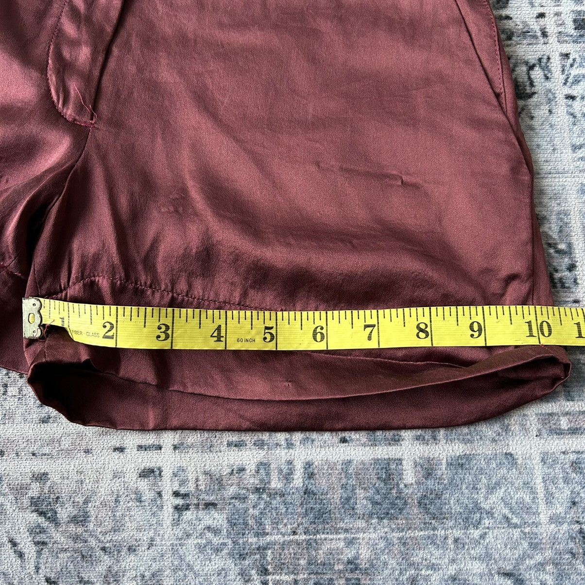 Alexander McQueen Alexander Mqueen Maroon Shorts Pants Size 27" / US 4 / IT 40 - 25 Thumbnail