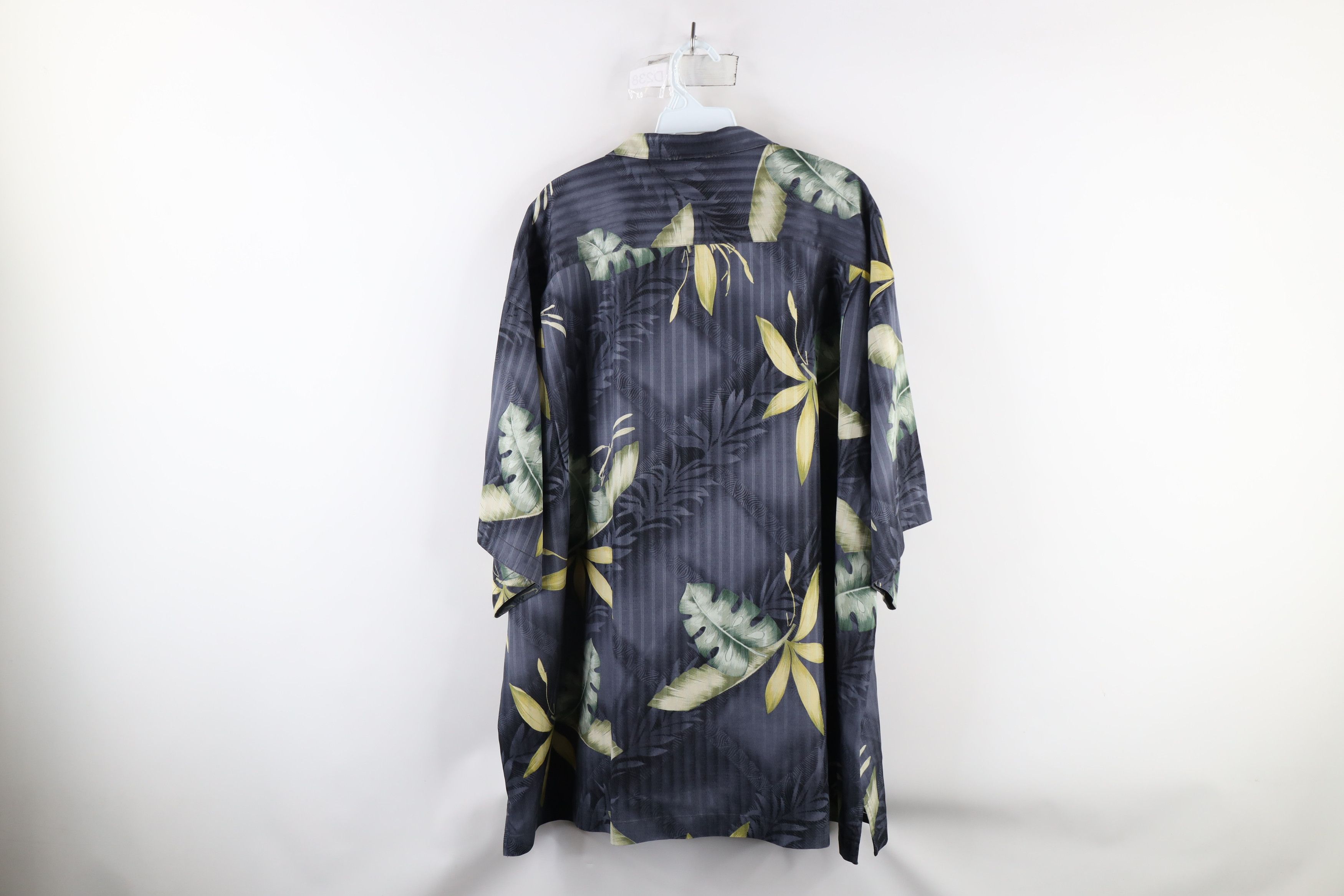 Tommy Bahama × Vintage Vintage 90s Tommy Bahama Stripe Palm Tree Button Shirt Size US XXL / EU 58 / 5 - 12 Thumbnail