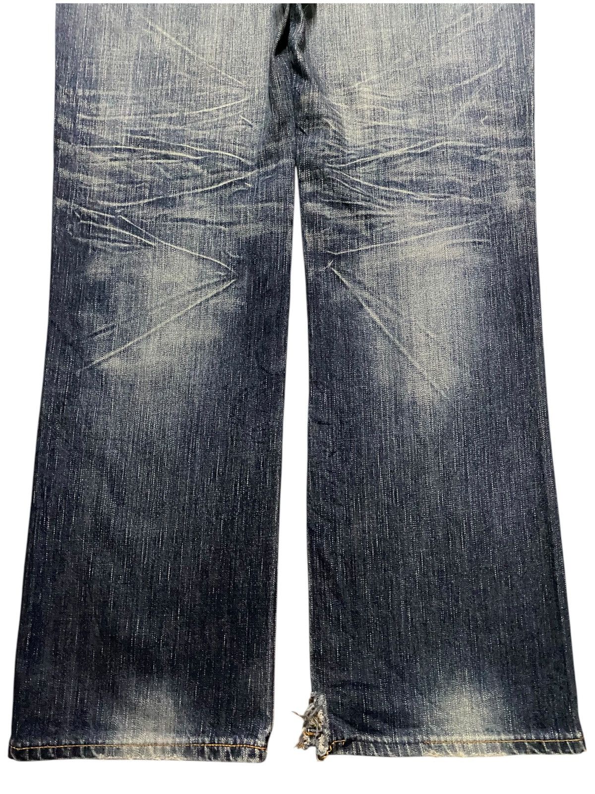 Japanese Brand Vintage Edwin Blue Trip Faded Wash Distressed Baggy Jeans Size US 34 / EU 50 - 6 Thumbnail