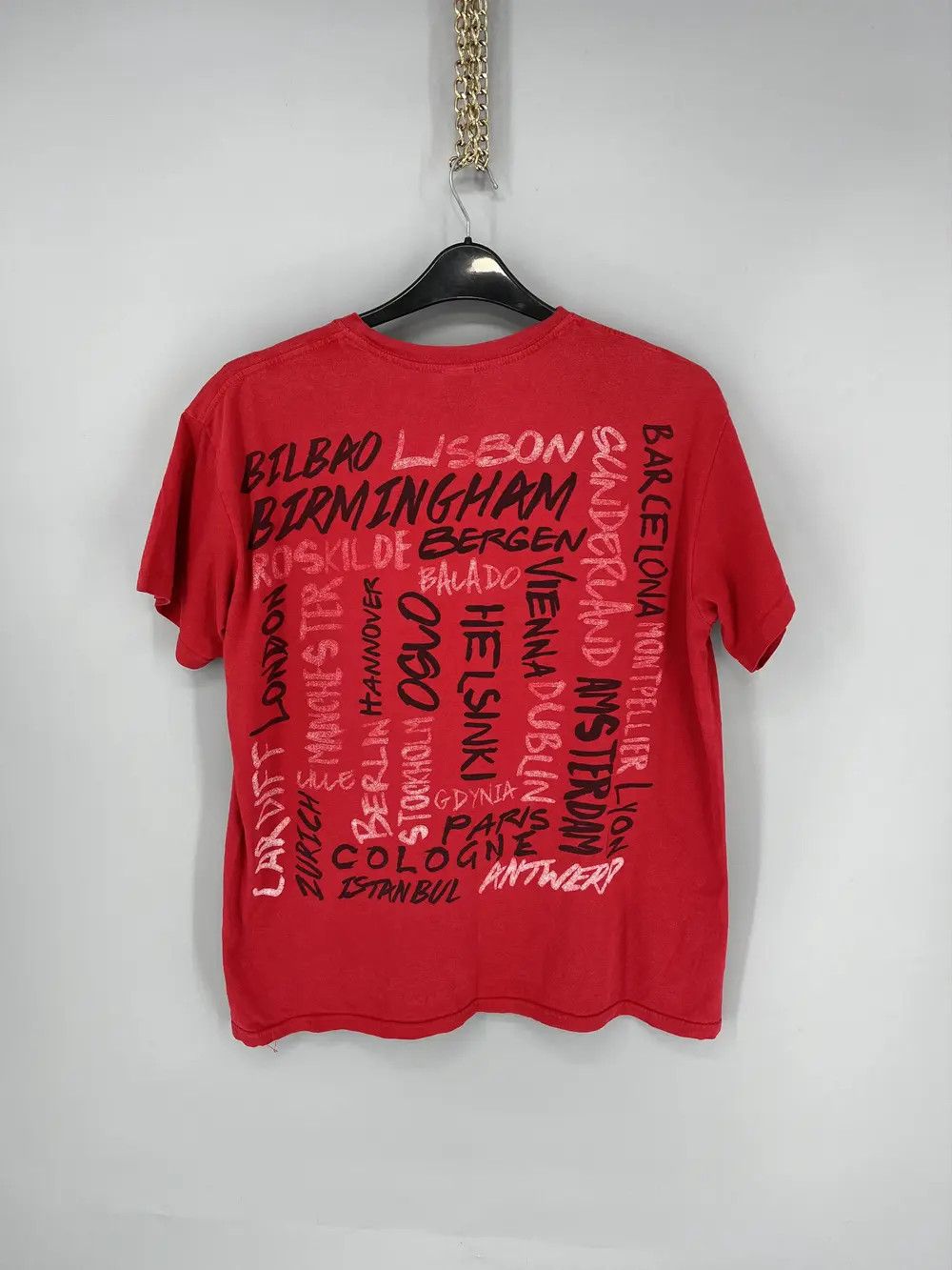 Rihanna Rihanna Unapologetic Diamonds World Tour 2013 Concert TShirt Size US L / EU 52-54 / 3 - 11 Thumbnail