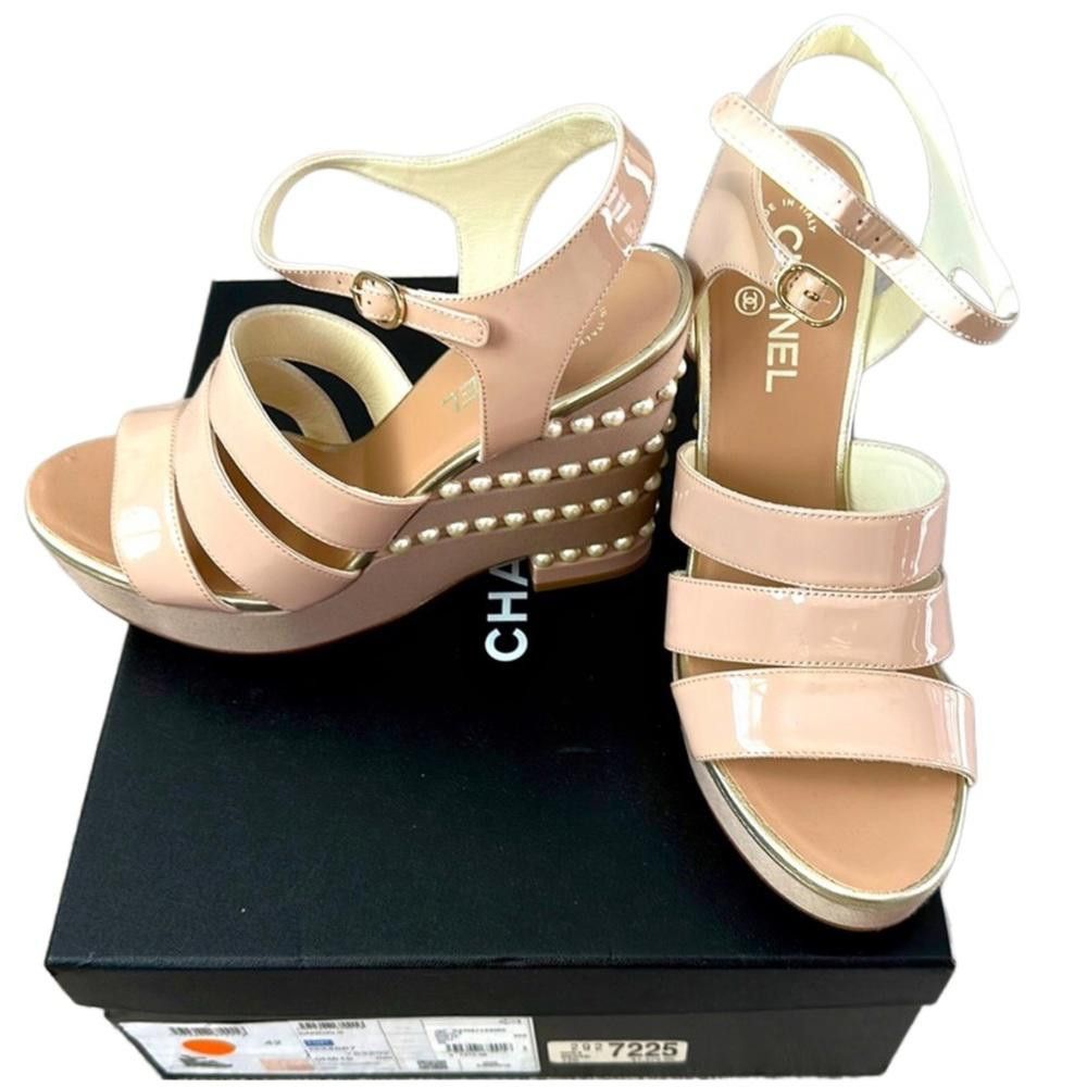 Chanel CHANEL Nude Pink-Beige Leather Pearl Wedge Sandals EU 42 Size US 10.5 / IT 40.5 - 1 Thumbnail