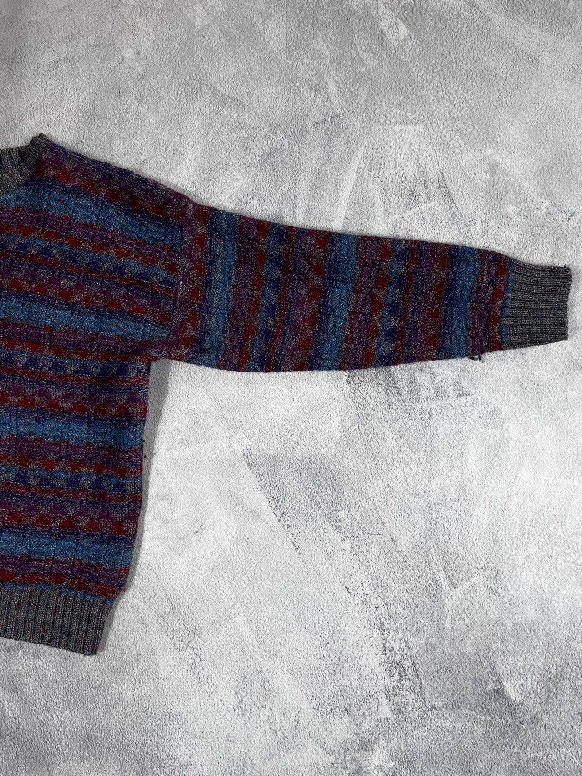 Vintage Vintage 90s Coogi style coloured sweater streetwear size M Size M / US 6-8 / IT 42-44 - 3 Thumbnail