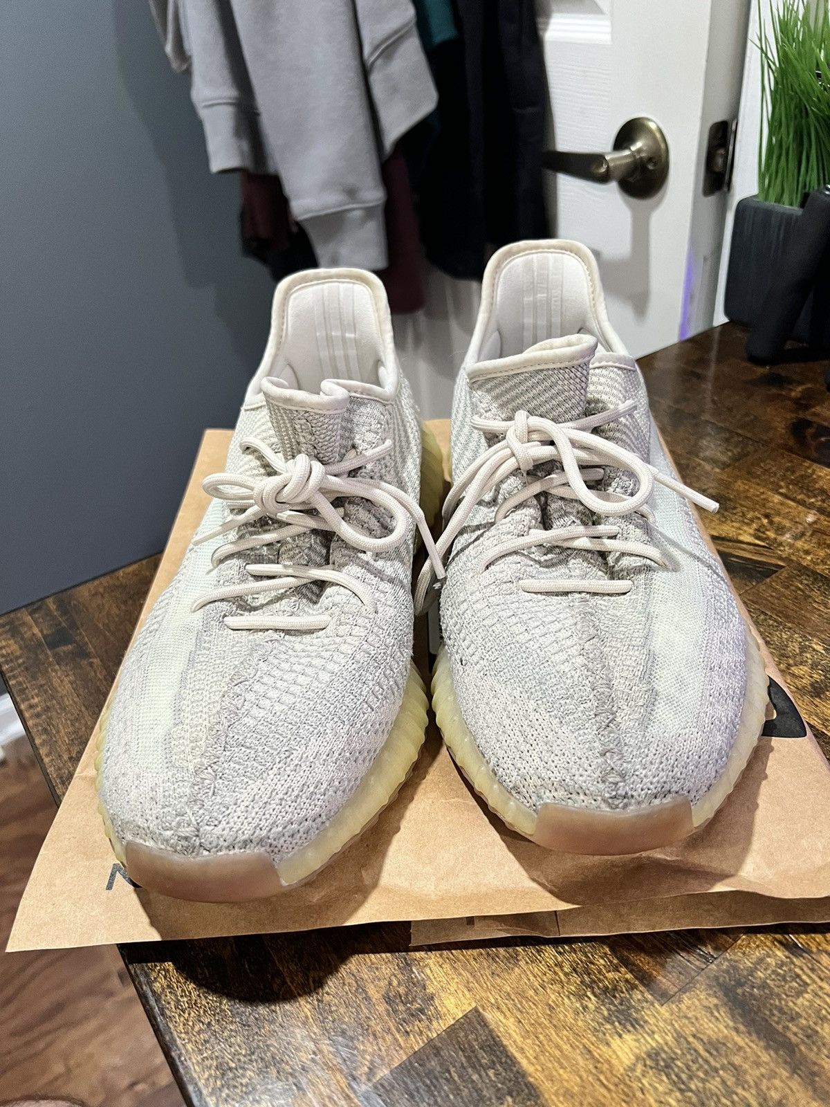 Adidas × Yeezy Yeezy 350 V2 Citrin Size US 12 / EU 45 - 7 Thumbnail