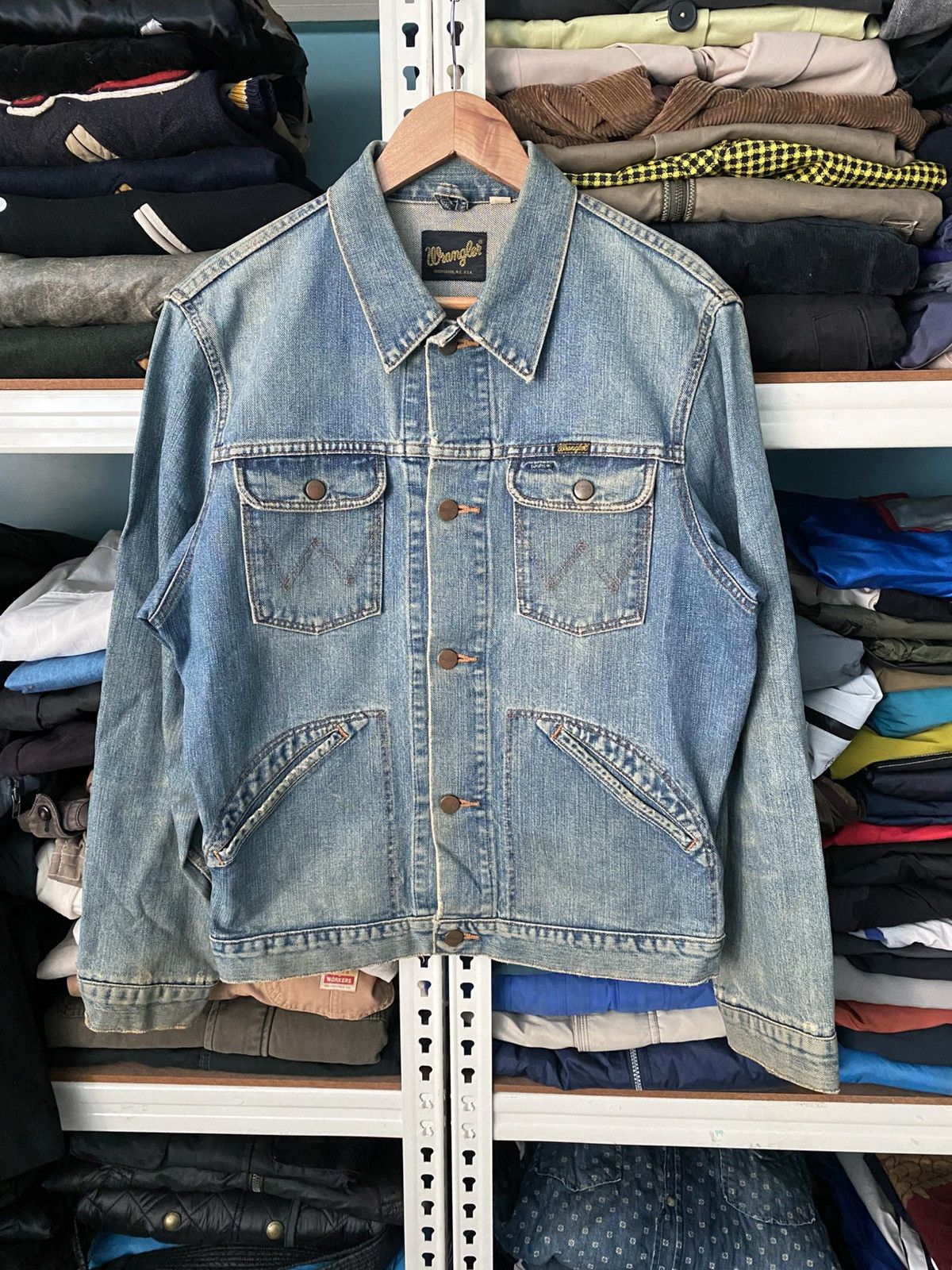 Wrangler Vintage Wrangler 90s Trucker Denim 4 Pocket Jacket Size US L / EU 52-54 / 3 - 1 Thumbnail