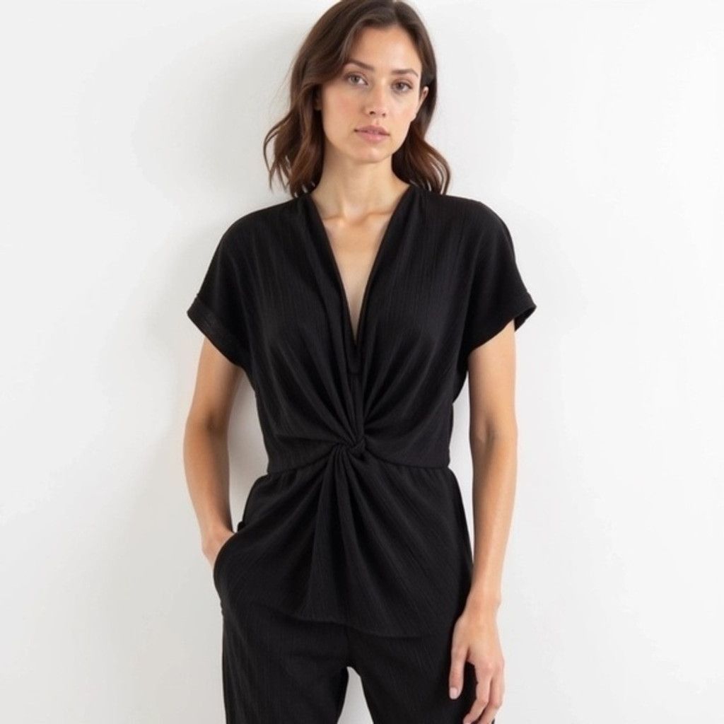 Zara Zara Women's Black Twisted V-Neck Blouse Size Medium Size M / US 6-8 / IT 42-44 - 1 Thumbnail