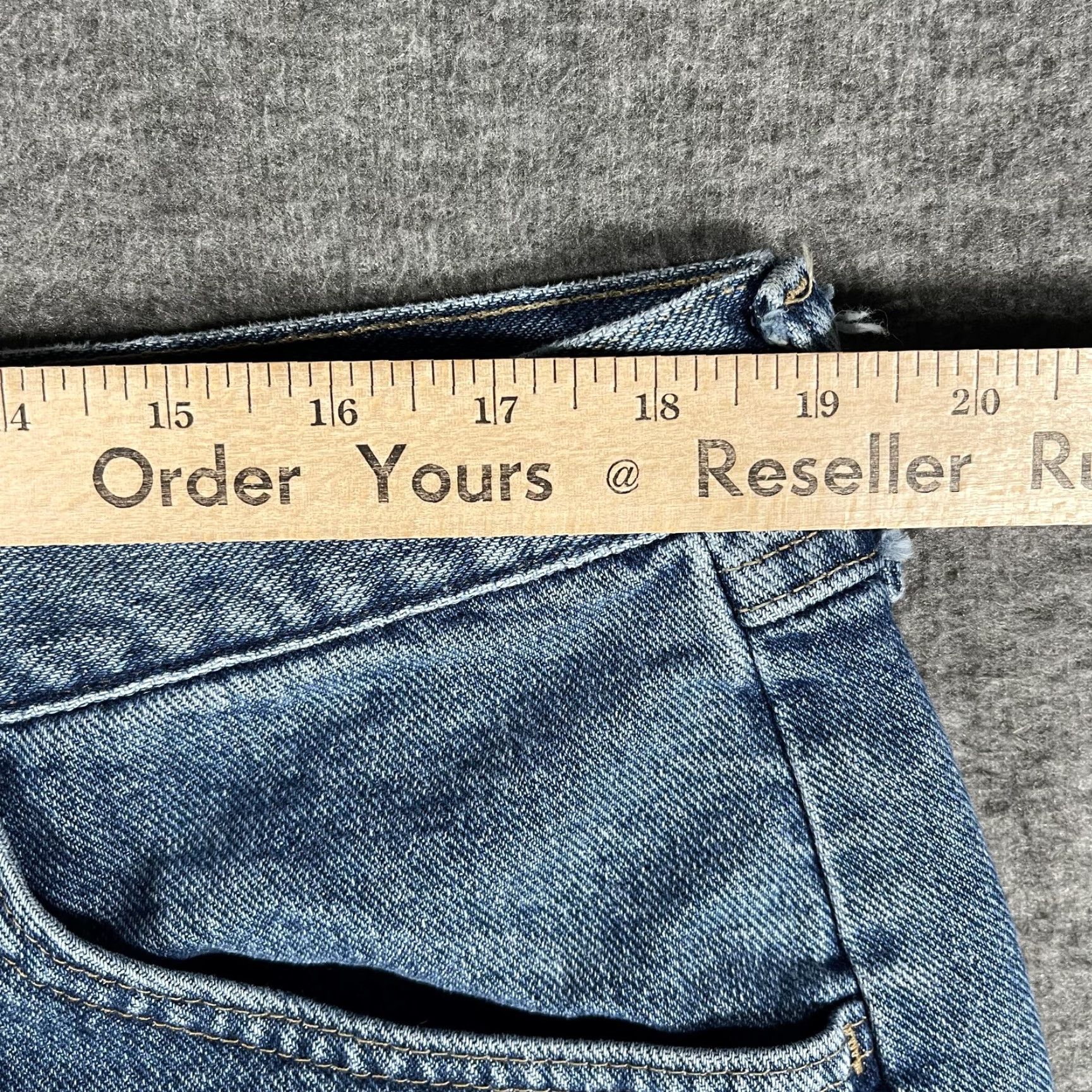 Wrangler VINTAGE Wrangler Shorts Mens 40 Blue Denim Regular Bermuda 90s Y2K Stone Wash 5-Pocket Logo Size US 40 / EU 56 - 5 Thumbnail