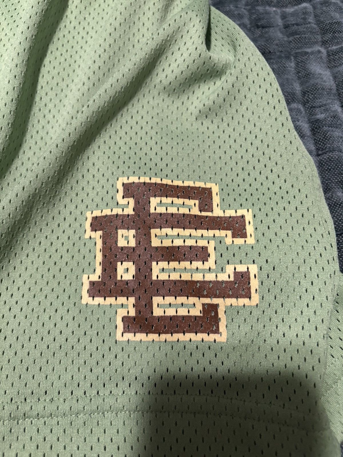 Eric Emanuel Eric Emanuel Green Shorts Brown Logo Size US 36 / EU 52 - 2 Thumbnail